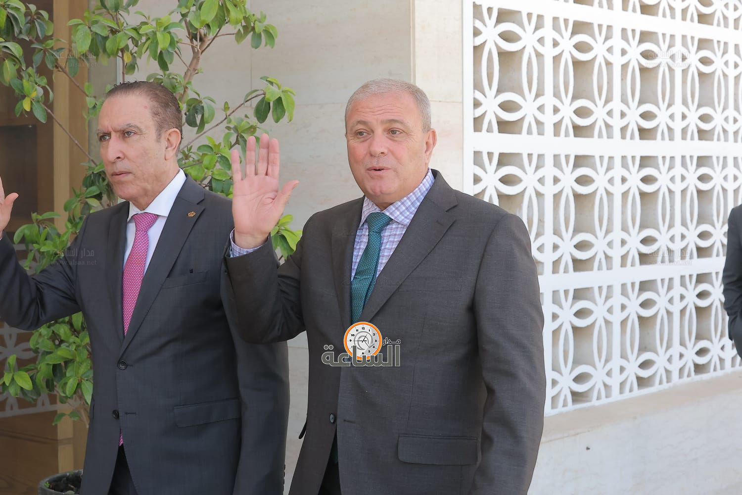 Madar Al-Saa Images 0.4361470378659371