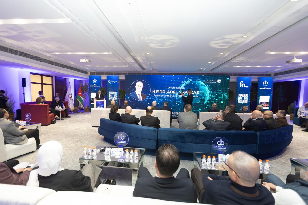 Madar Al-Saa Images 0.42606231868403577