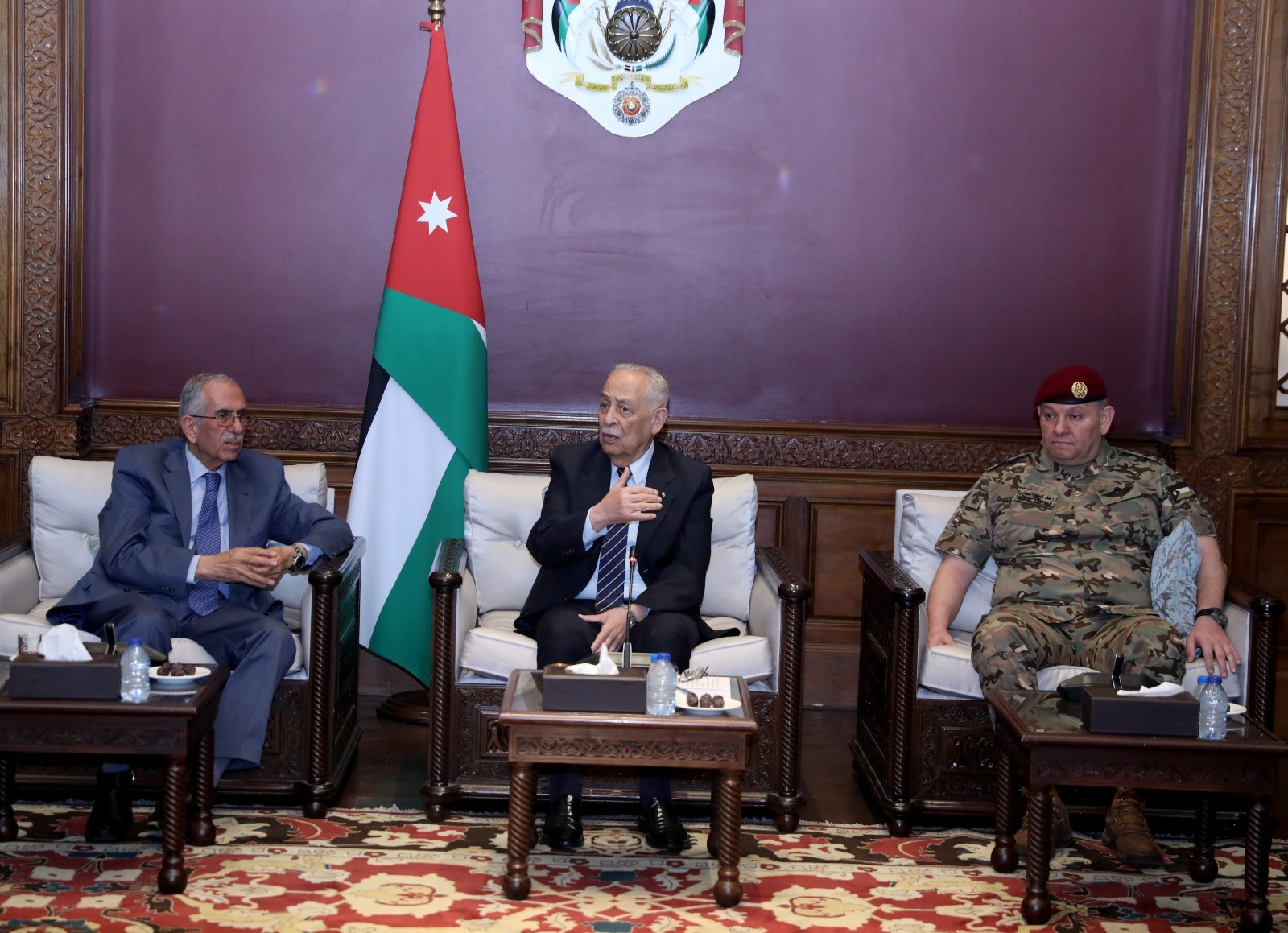 Madar Al-Saa Images 0.8482328802852466