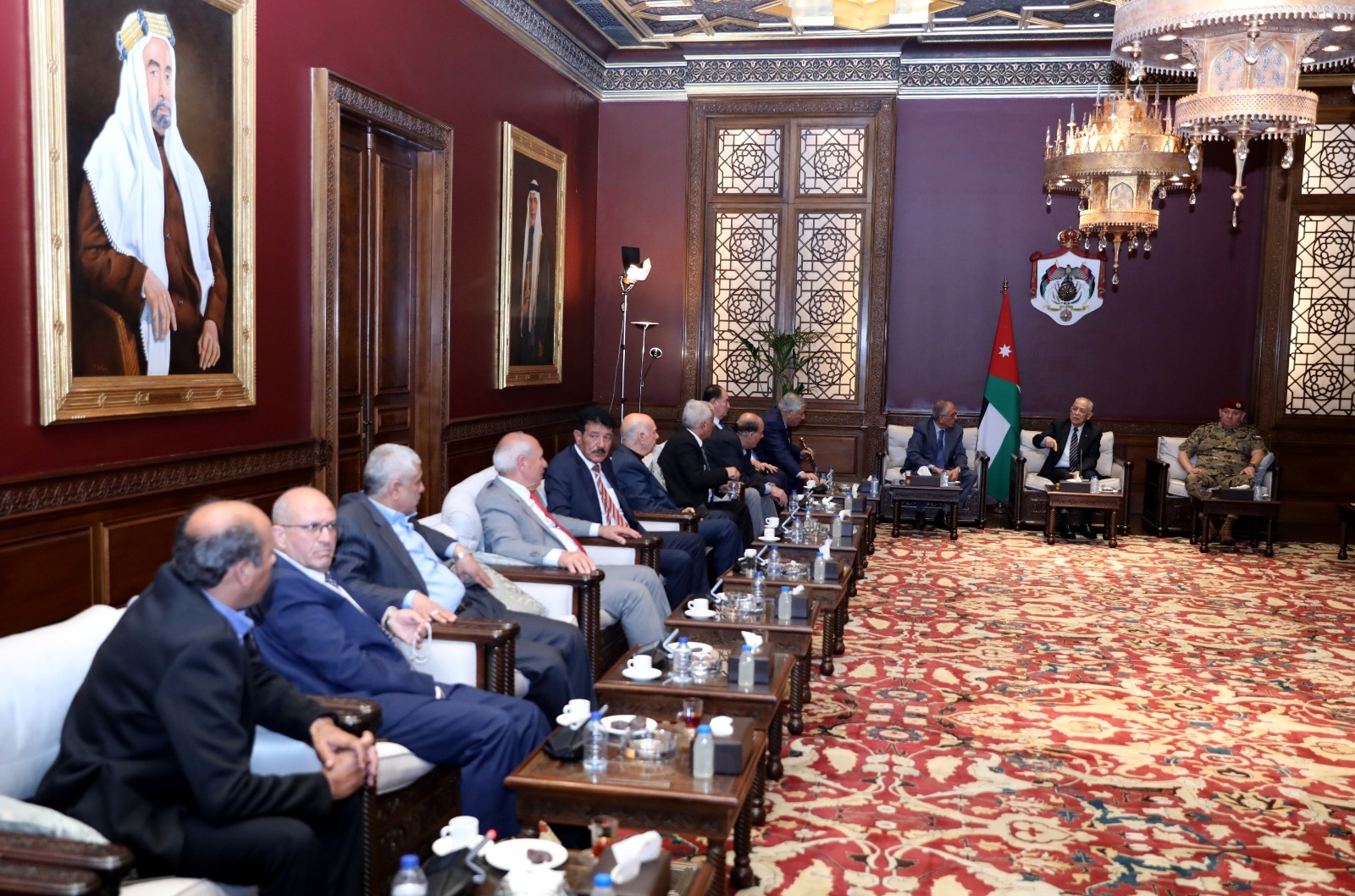 Madar Al-Saa Images 0.828754067119312