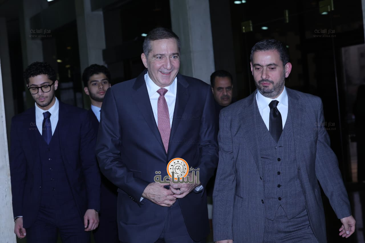 Madar Al-Saa Images 0.36575343110568836