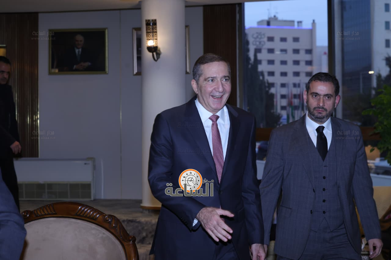 Madar Al-Saa Images 0.5575121647533214