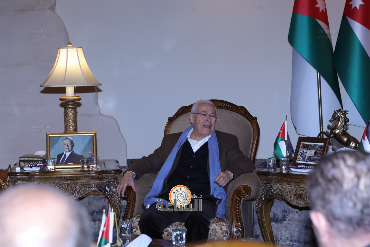 Madar Al-Saa Images 0.5179584182437561