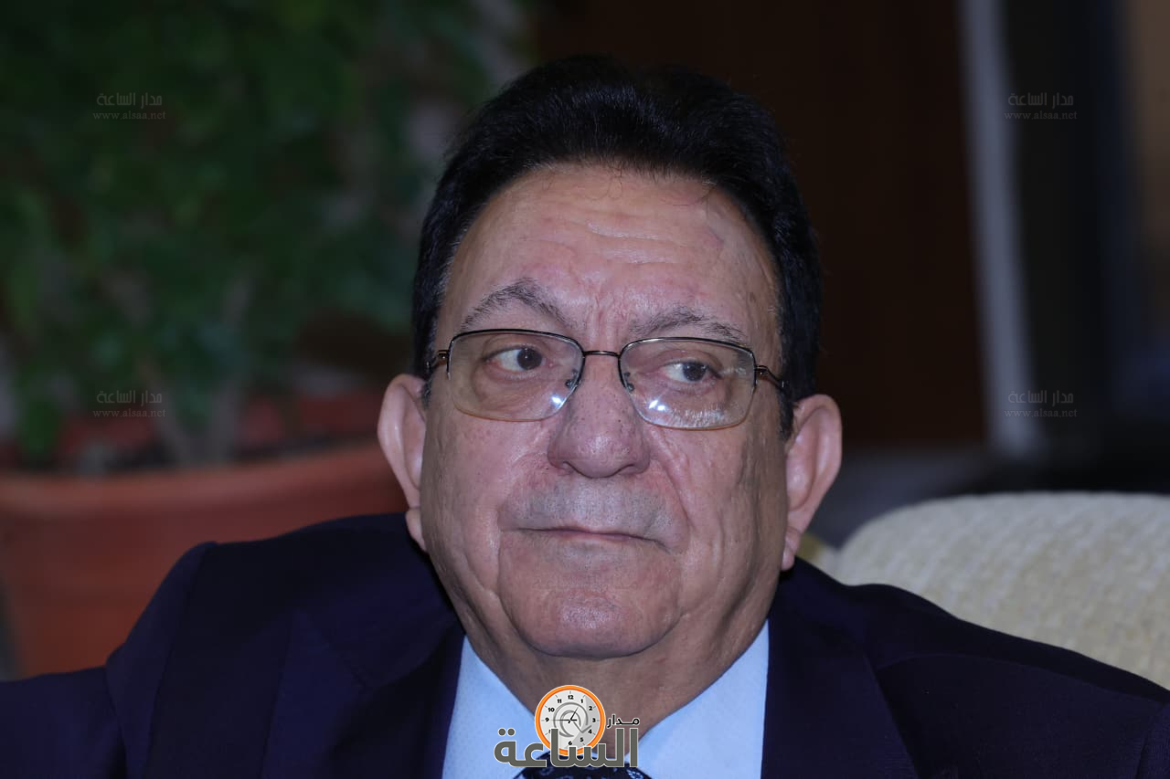 Madar Al-Saa Images 0.04051703367431825