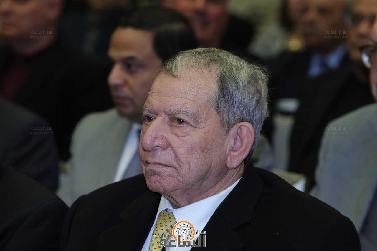 Madar Al-Saa Images 0.22563845845764363