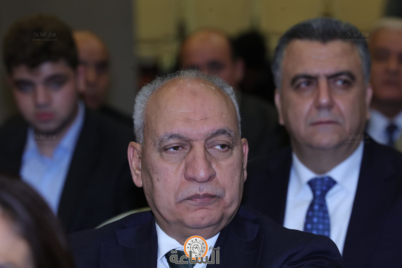 Madar Al-Saa Images 0.6421353683398585