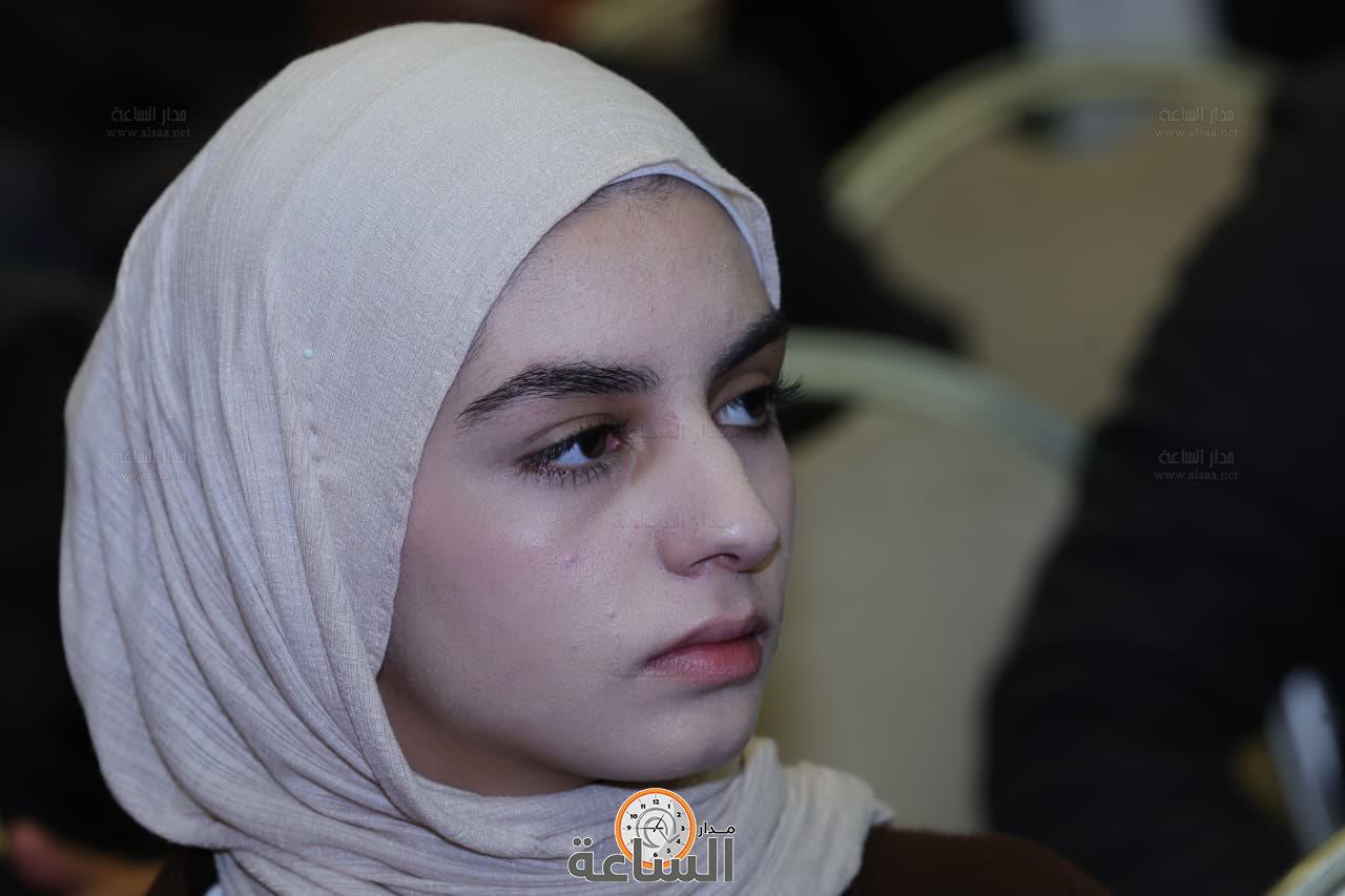 Madar Al-Saa Images 0.7290605571791221