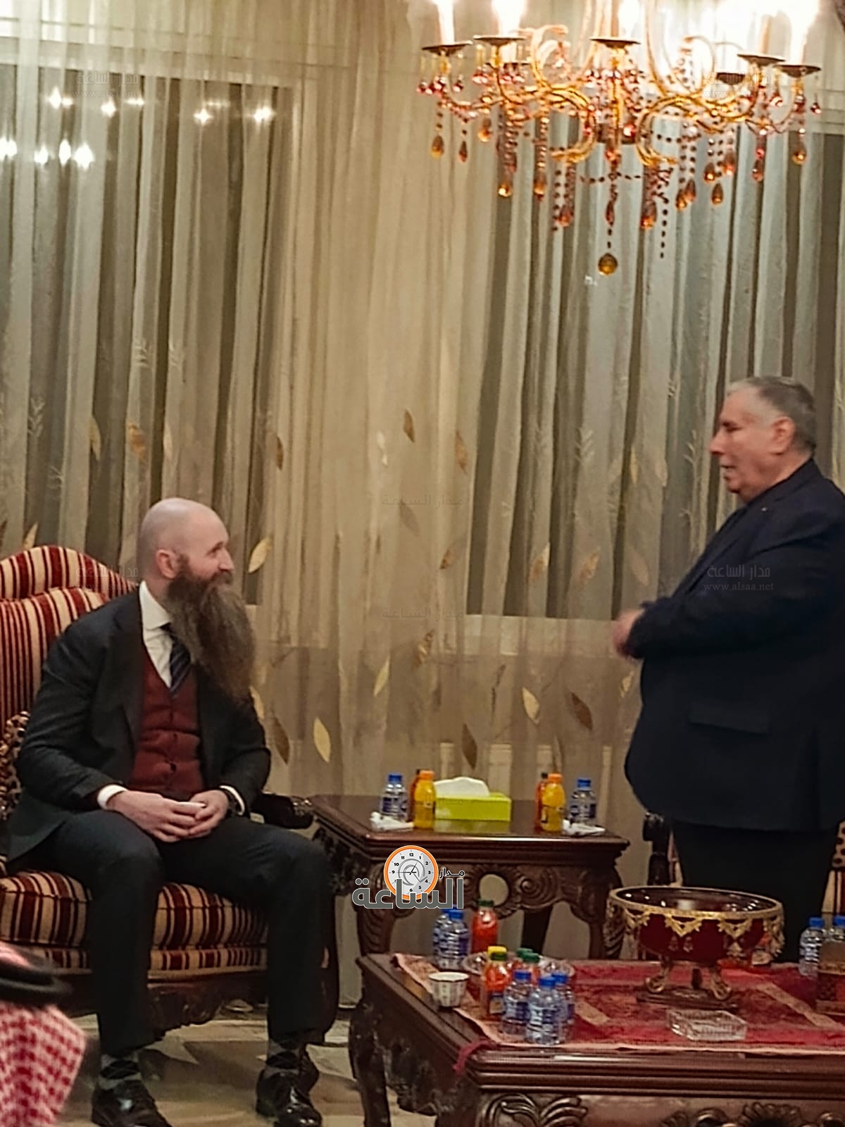 Madar Al-Saa Images 0.8527393489436846