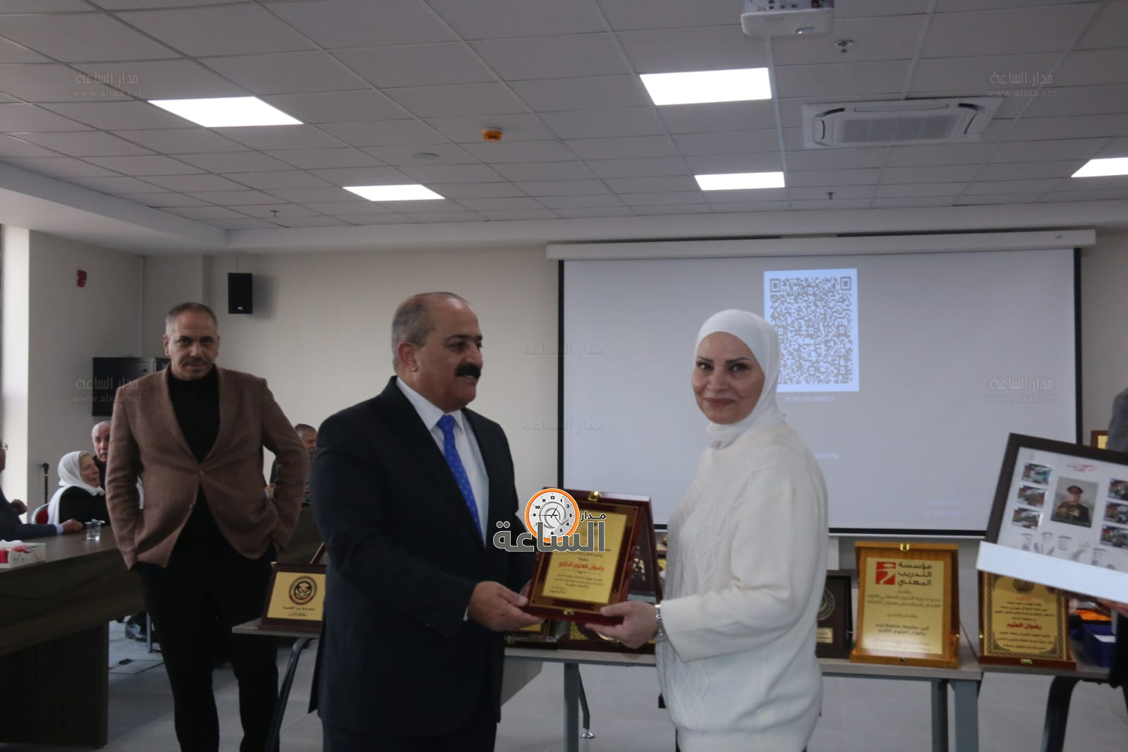 Madar Al-Saa Images 0.00019244484003466678