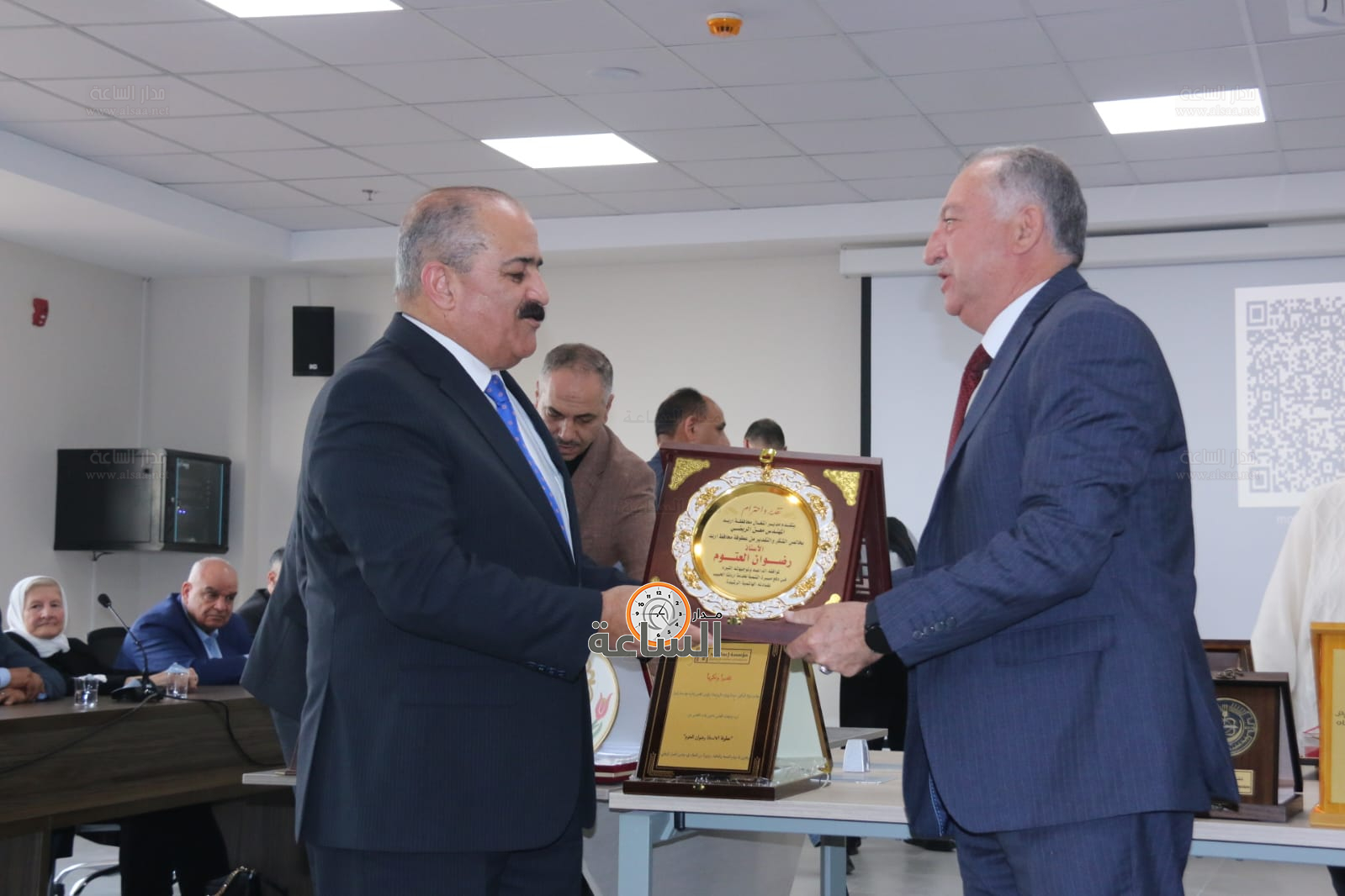 Madar Al-Saa Images 0.8864082614774402