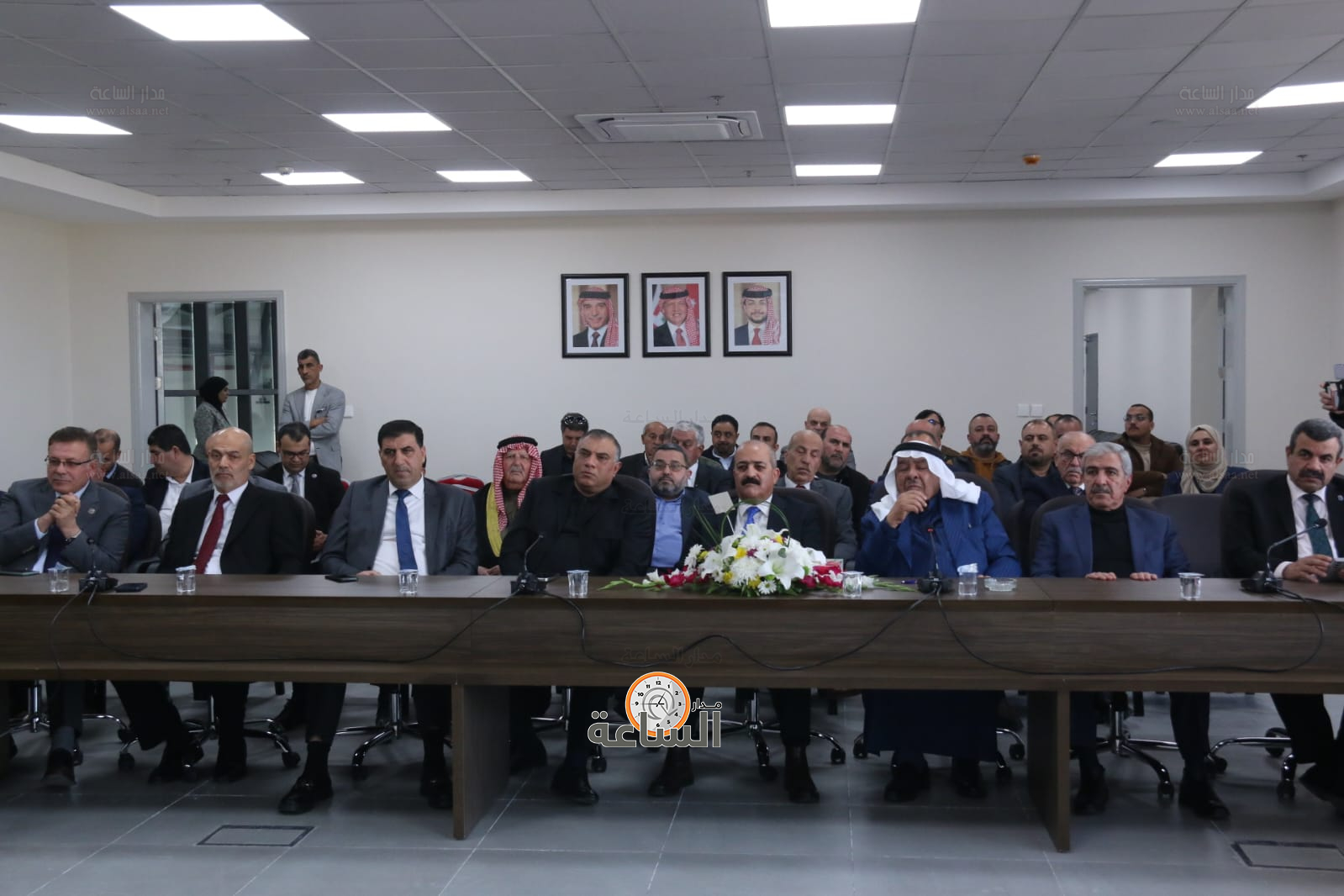 Madar Al-Saa Images 0.8549583373930721