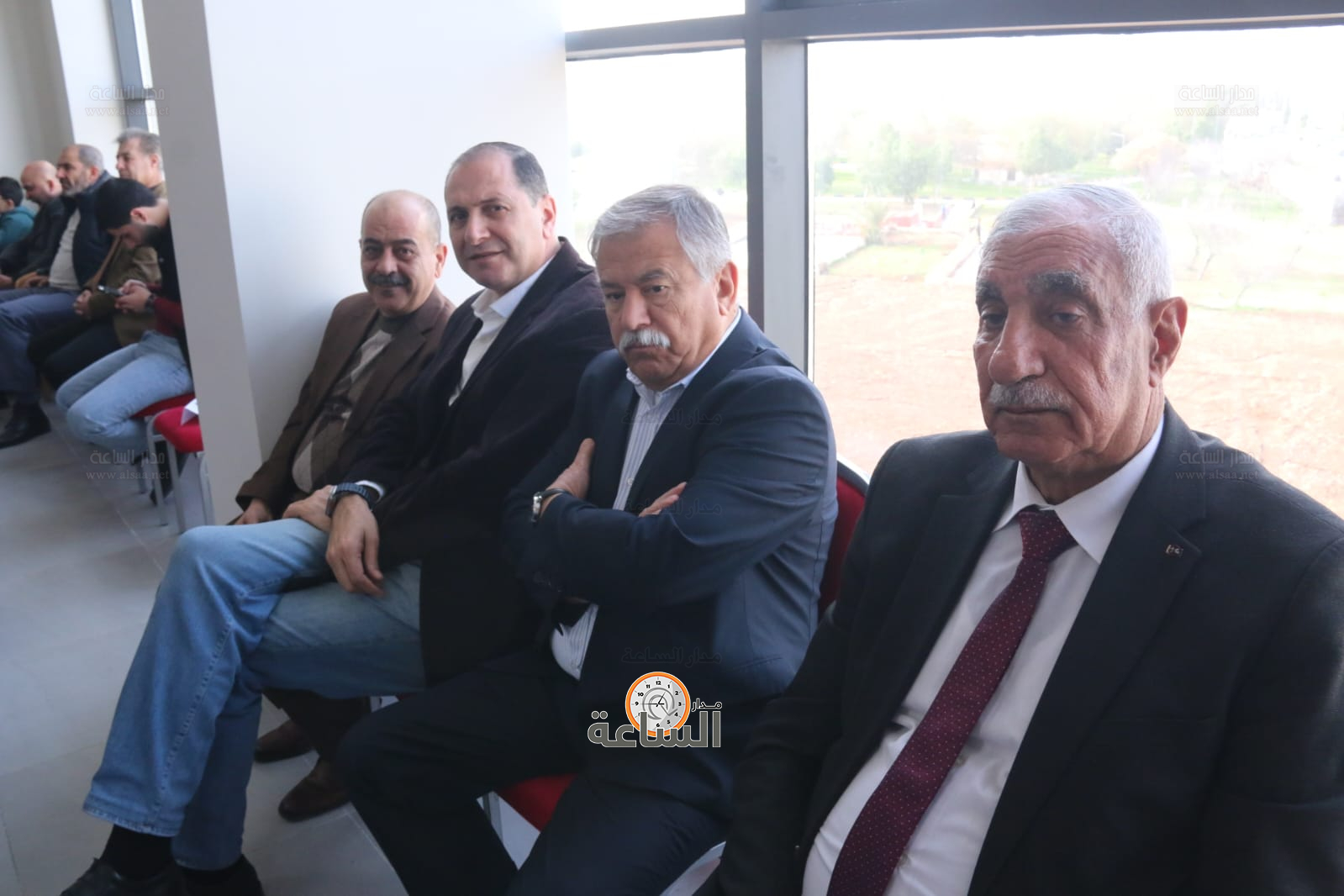 Madar Al-Saa Images 0.5213298376816772