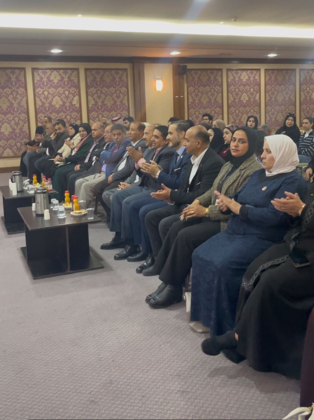 Madar Al-Saa Images 0.9798395861690874