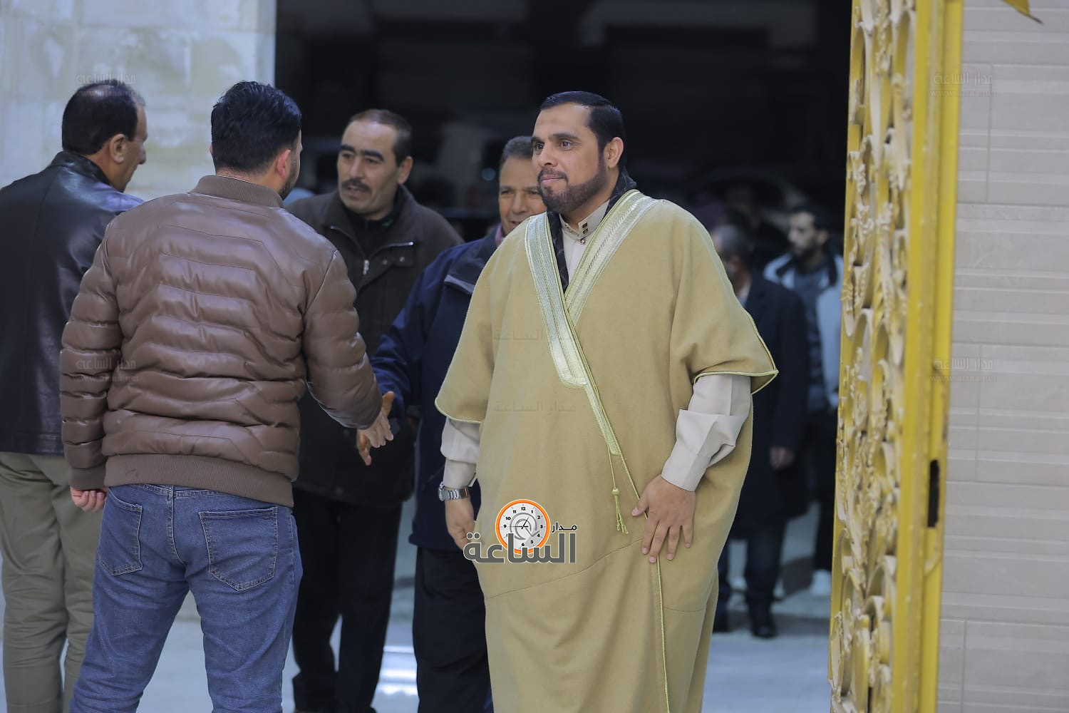 Madar Al-Saa Images 0.18513040472806097