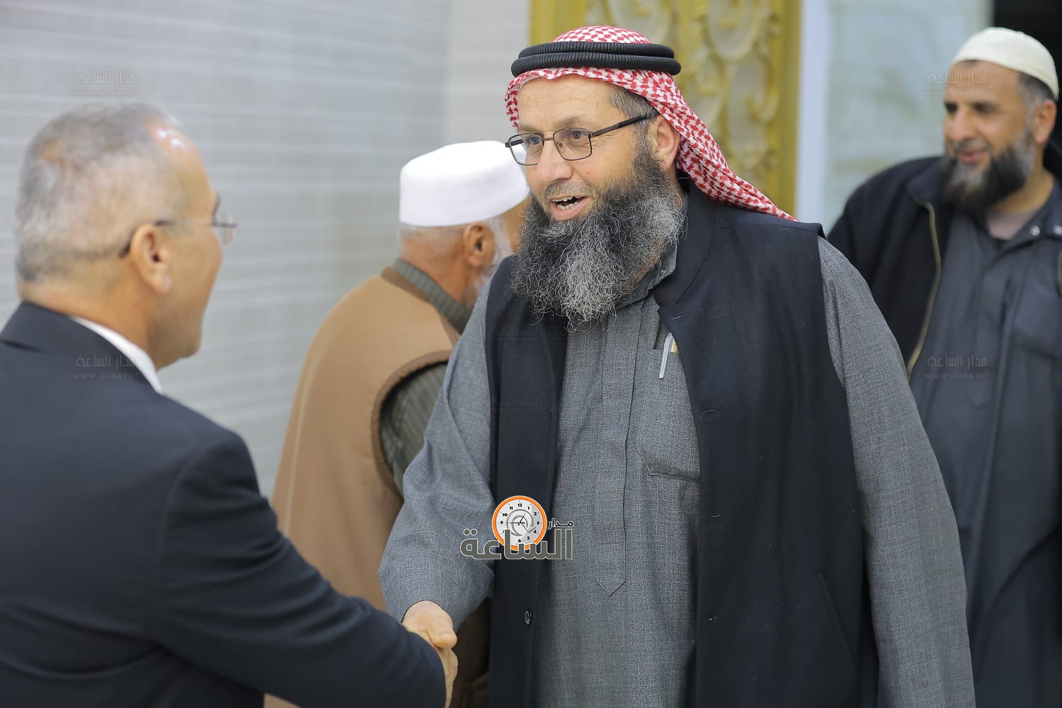 Madar Al-Saa Images 0.2716828370186607