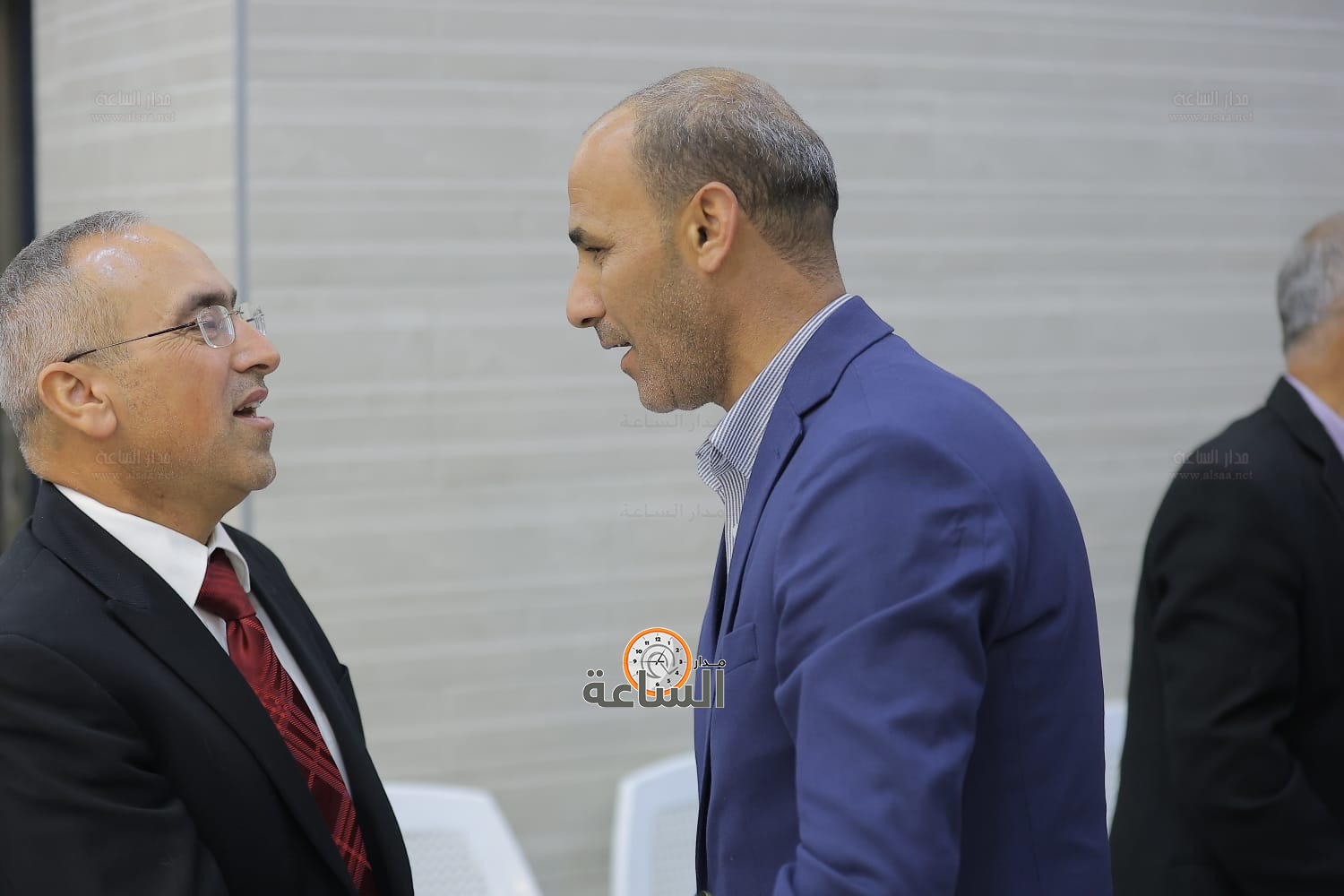 Madar Al-Saa Images 0.4327870250913618