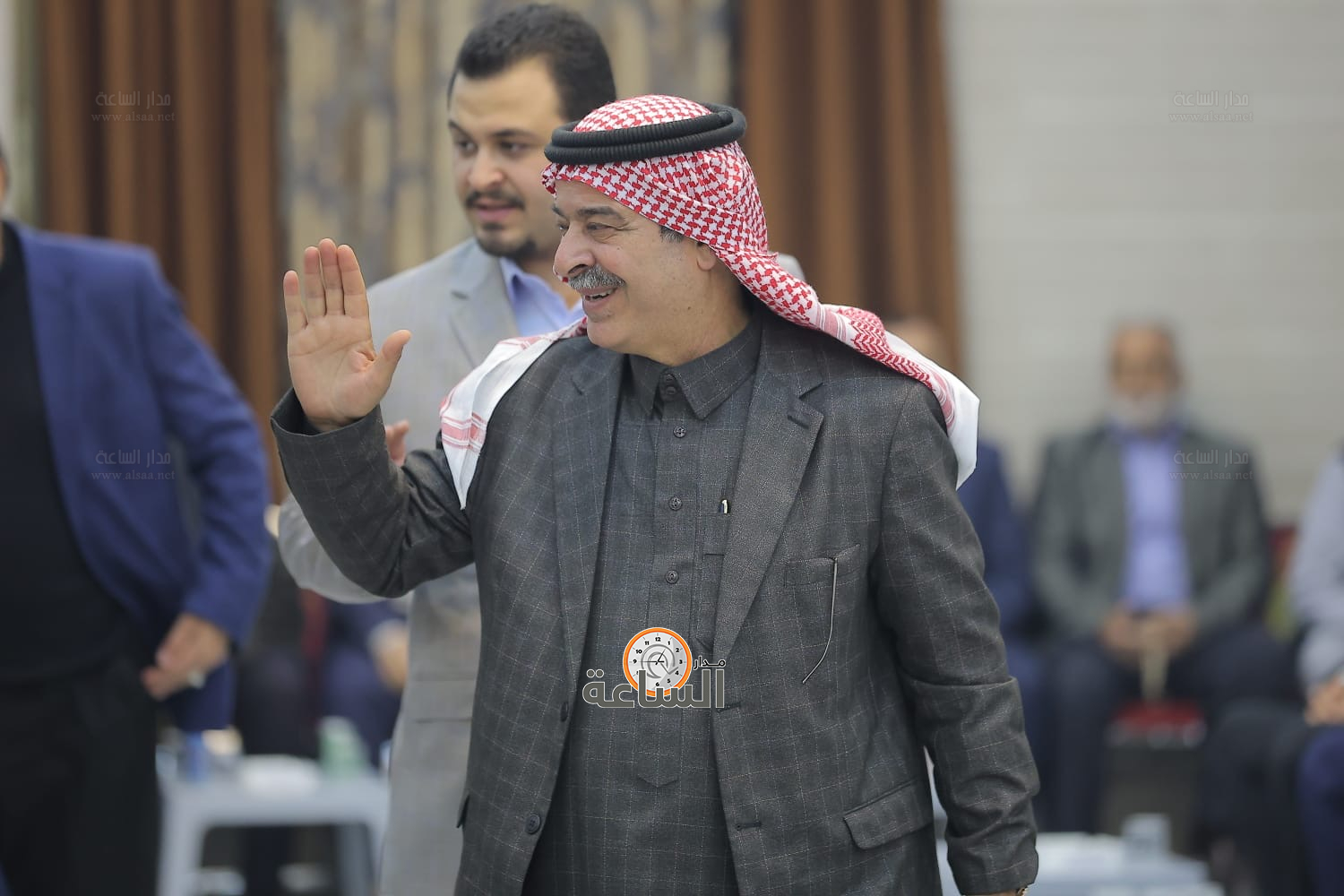 Madar Al-Saa Images 0.92452680751002