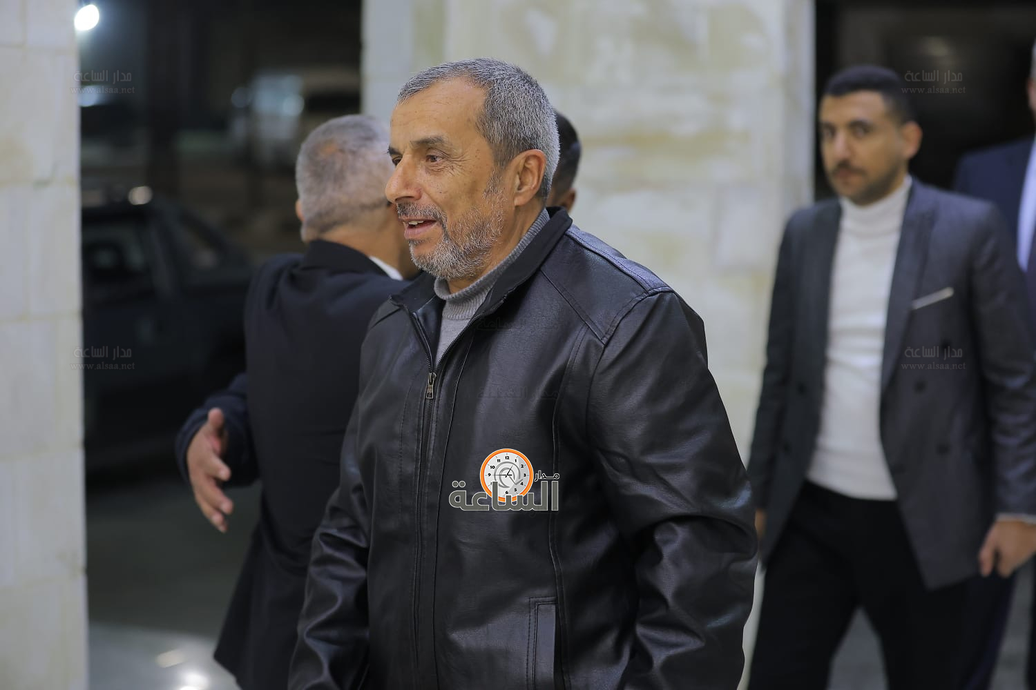 Madar Al-Saa Images 0.047478714220343