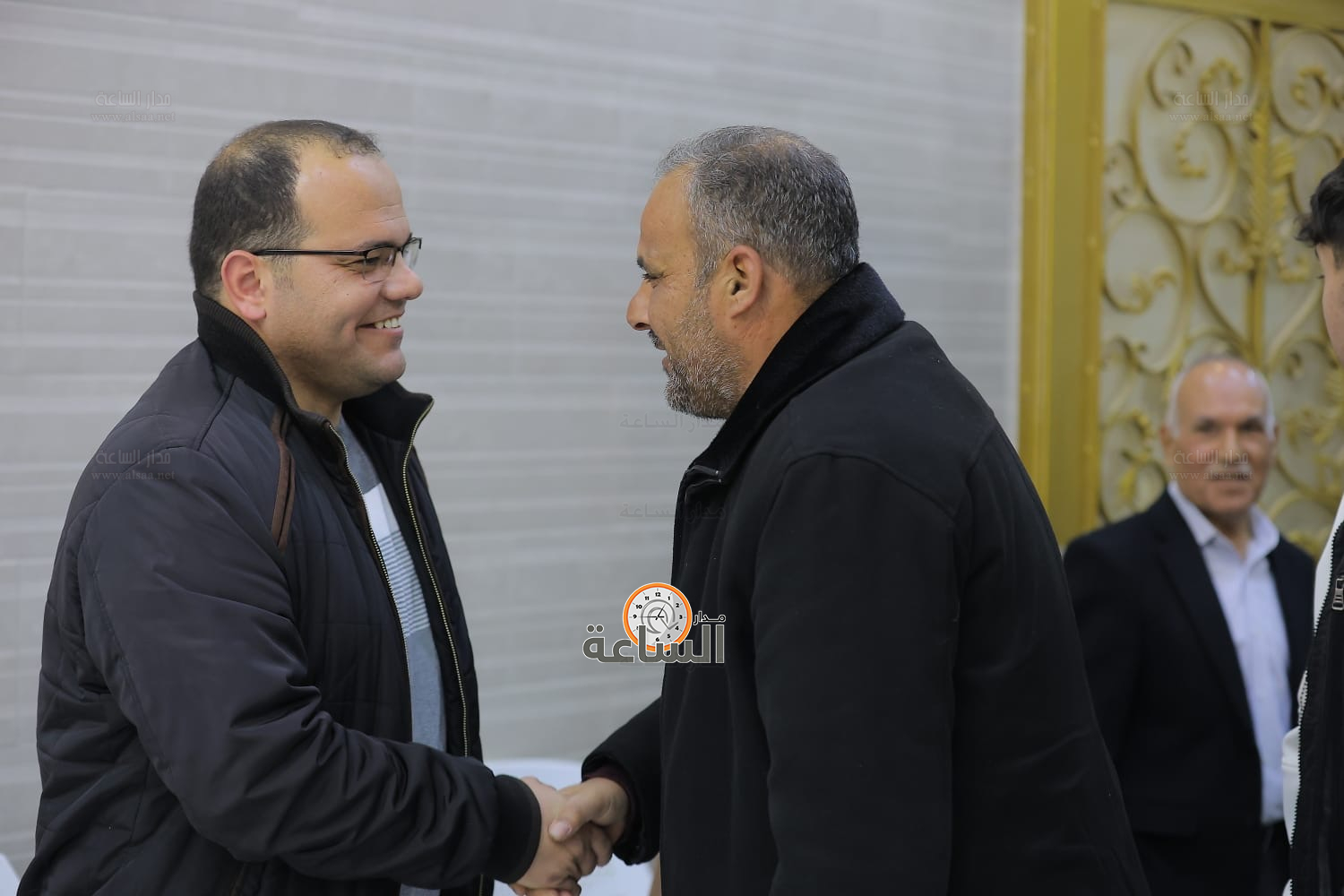 Madar Al-Saa Images 0.9173679058194865