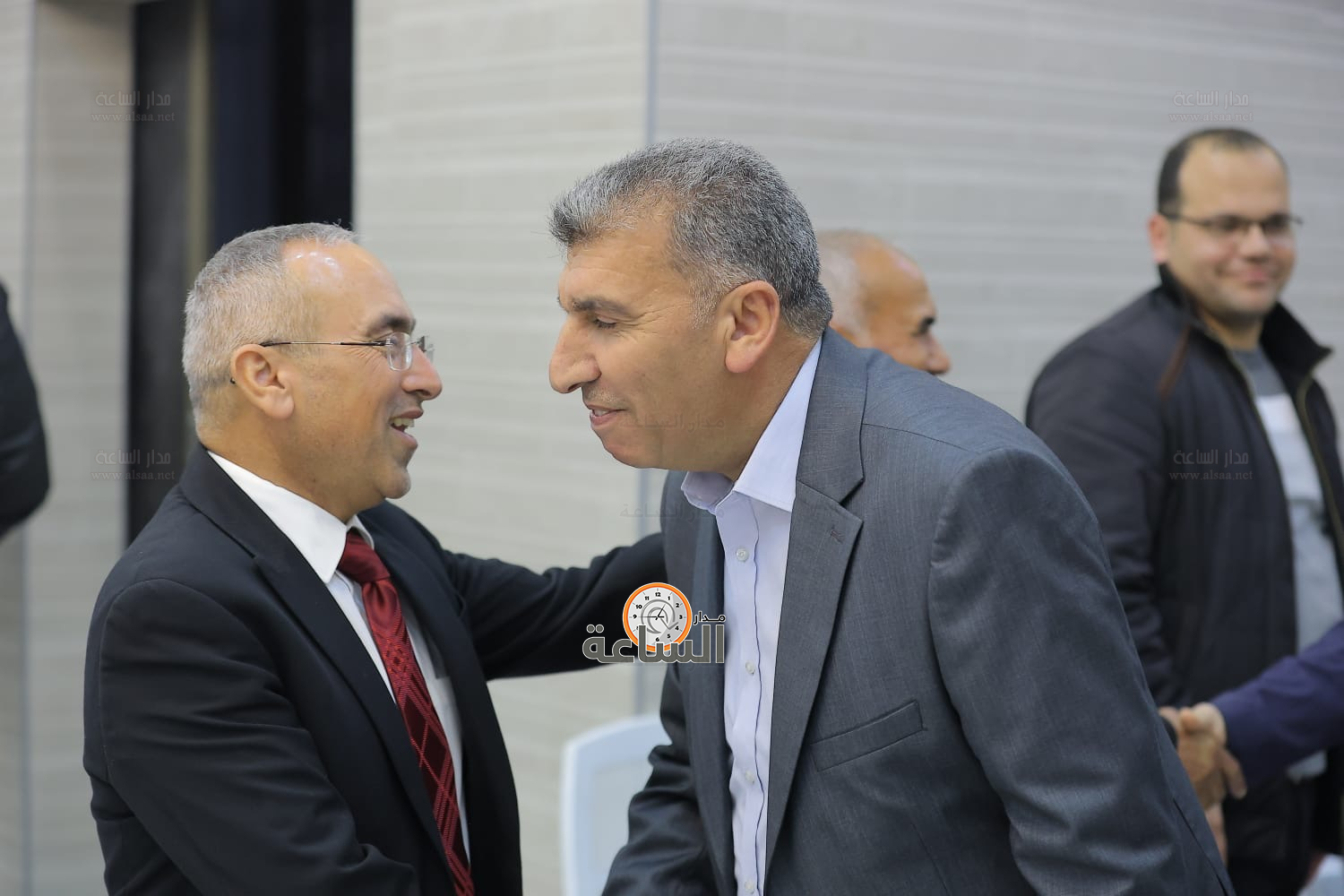 Madar Al-Saa Images 0.24854100166887771