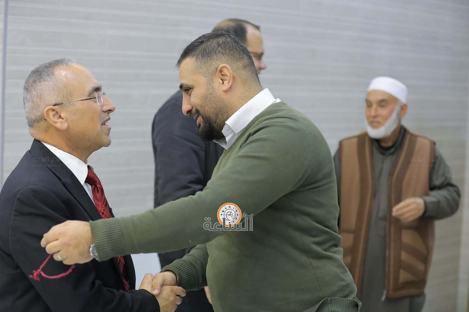 Madar Al-Saa Images 0.13282676665146687