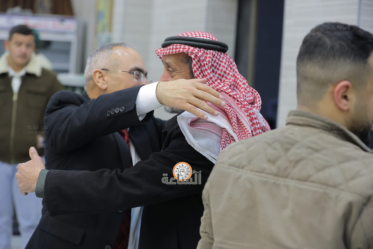 Madar Al-Saa Images 0.986168378119728