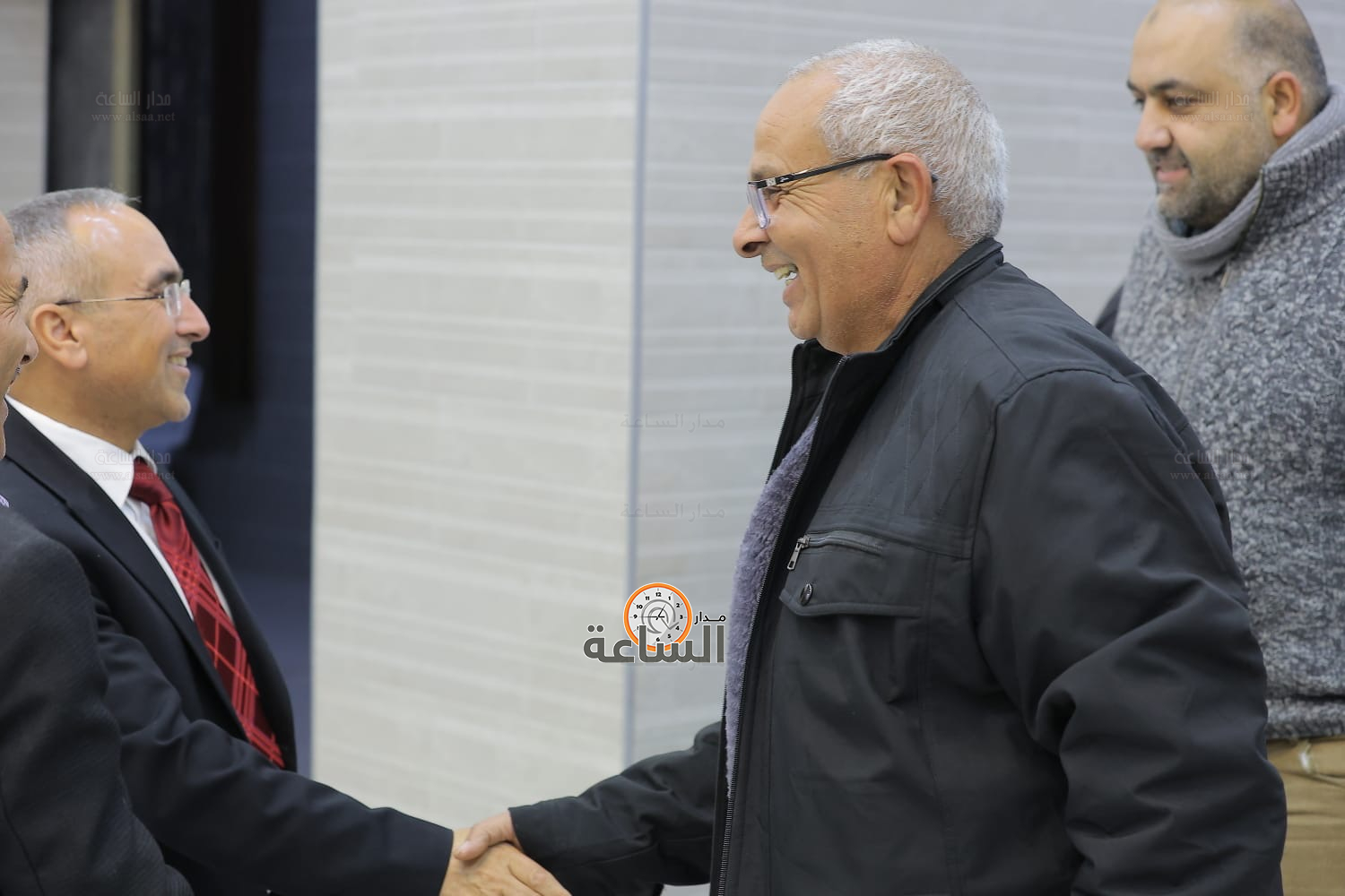 Madar Al-Saa Images 0.5007961056554413