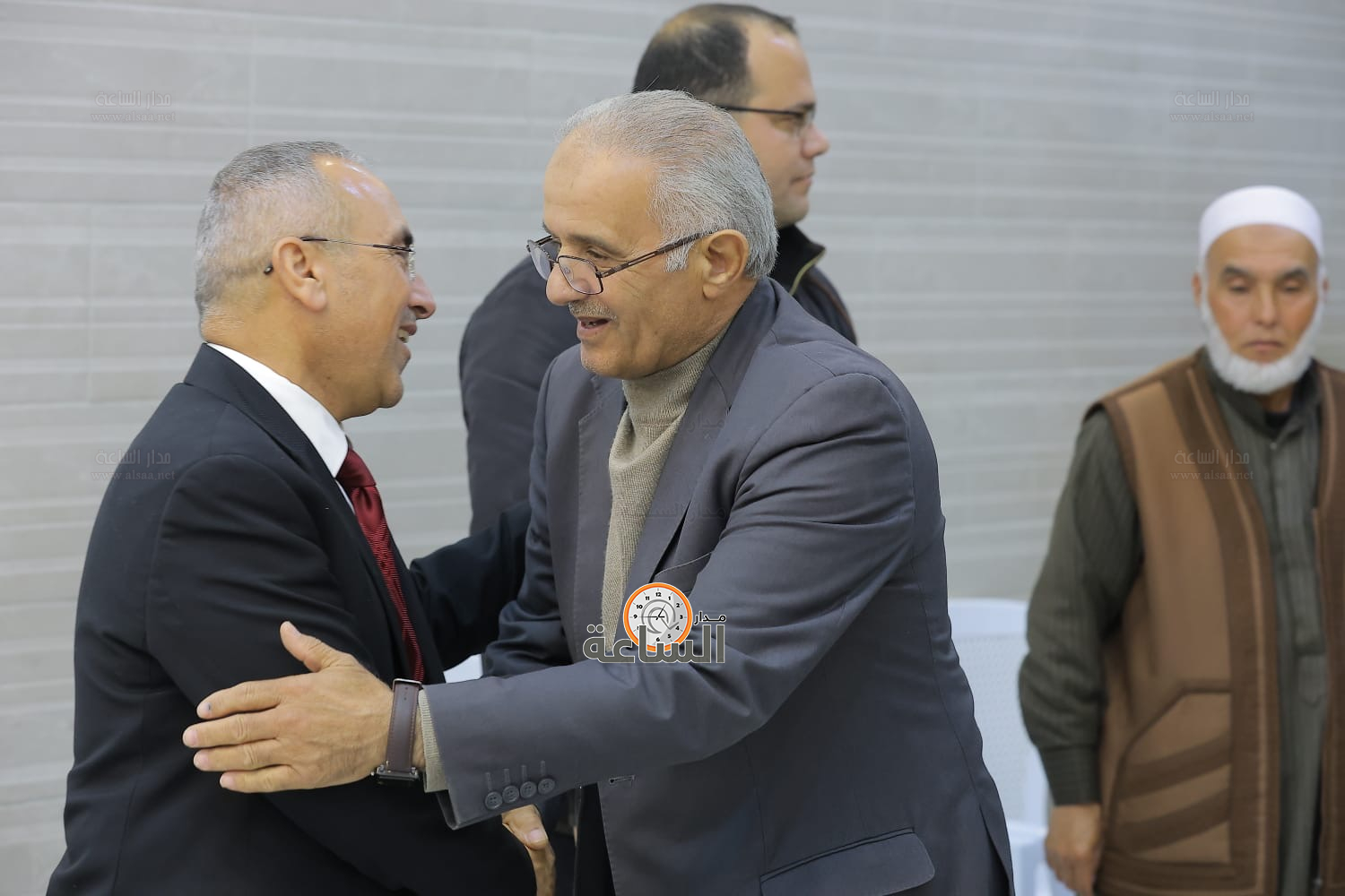 Madar Al-Saa Images 0.04079299961181482