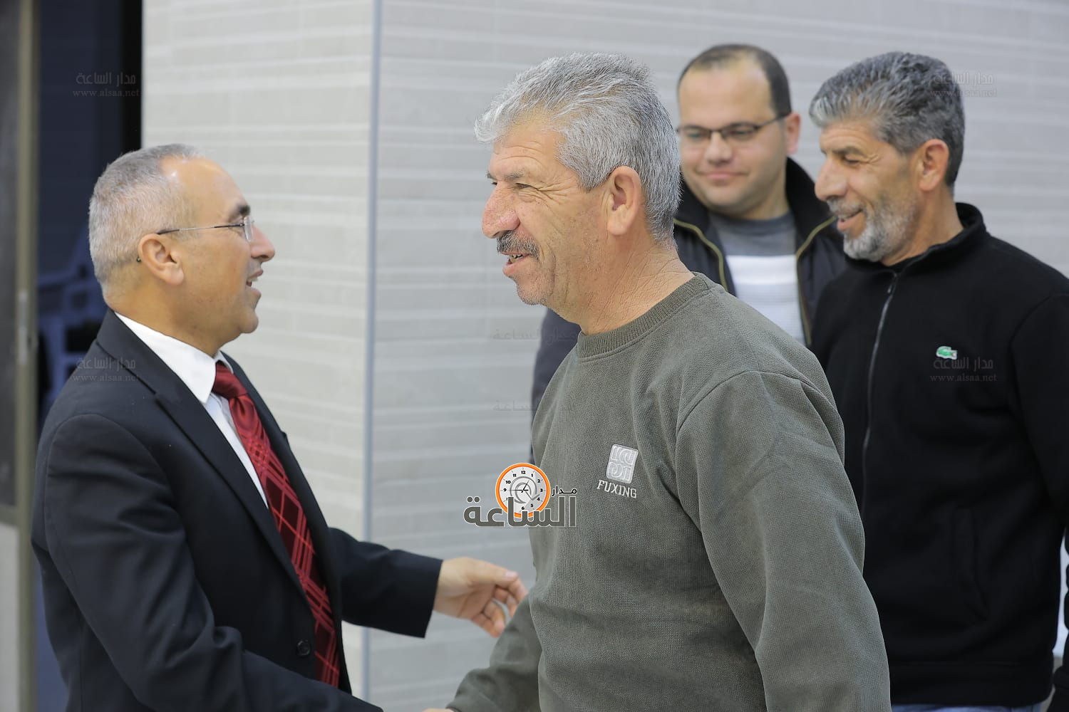 Madar Al-Saa Images 0.22530615364126727