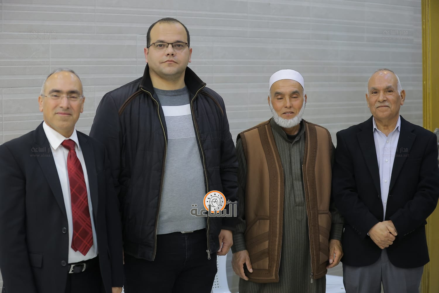 Madar Al-Saa Images 0.4510448115629879