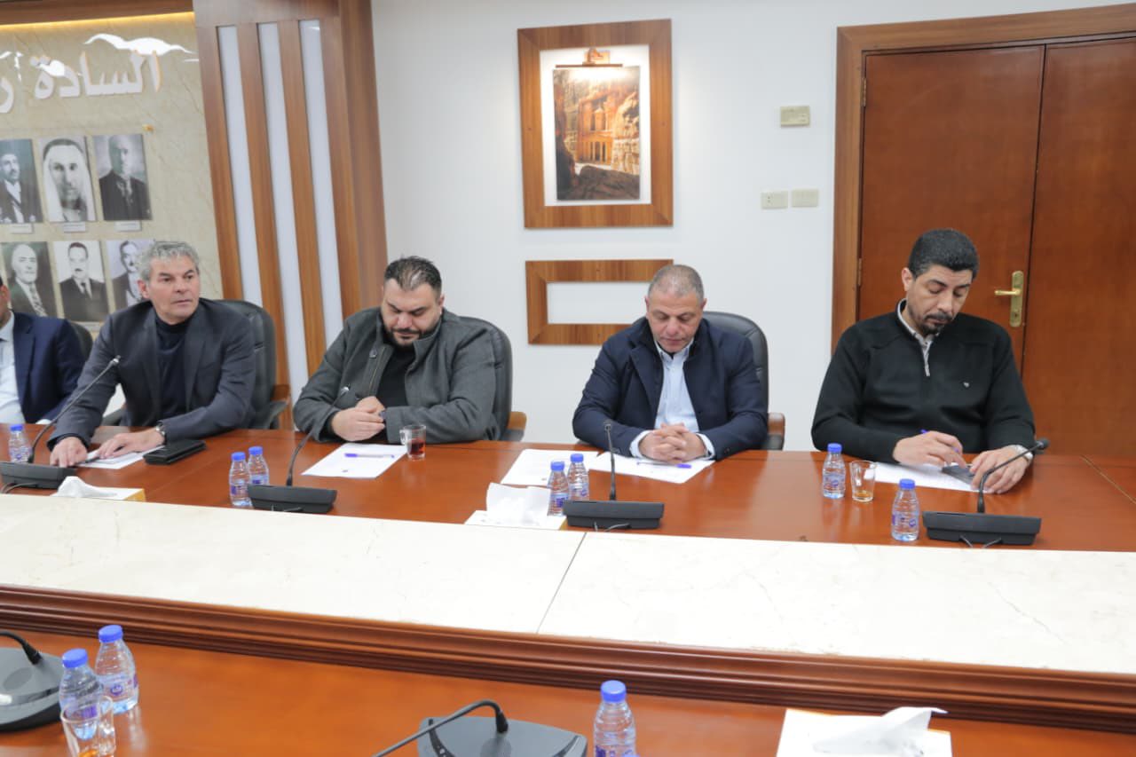 Madar Al-Saa Images 0.18875895456925906