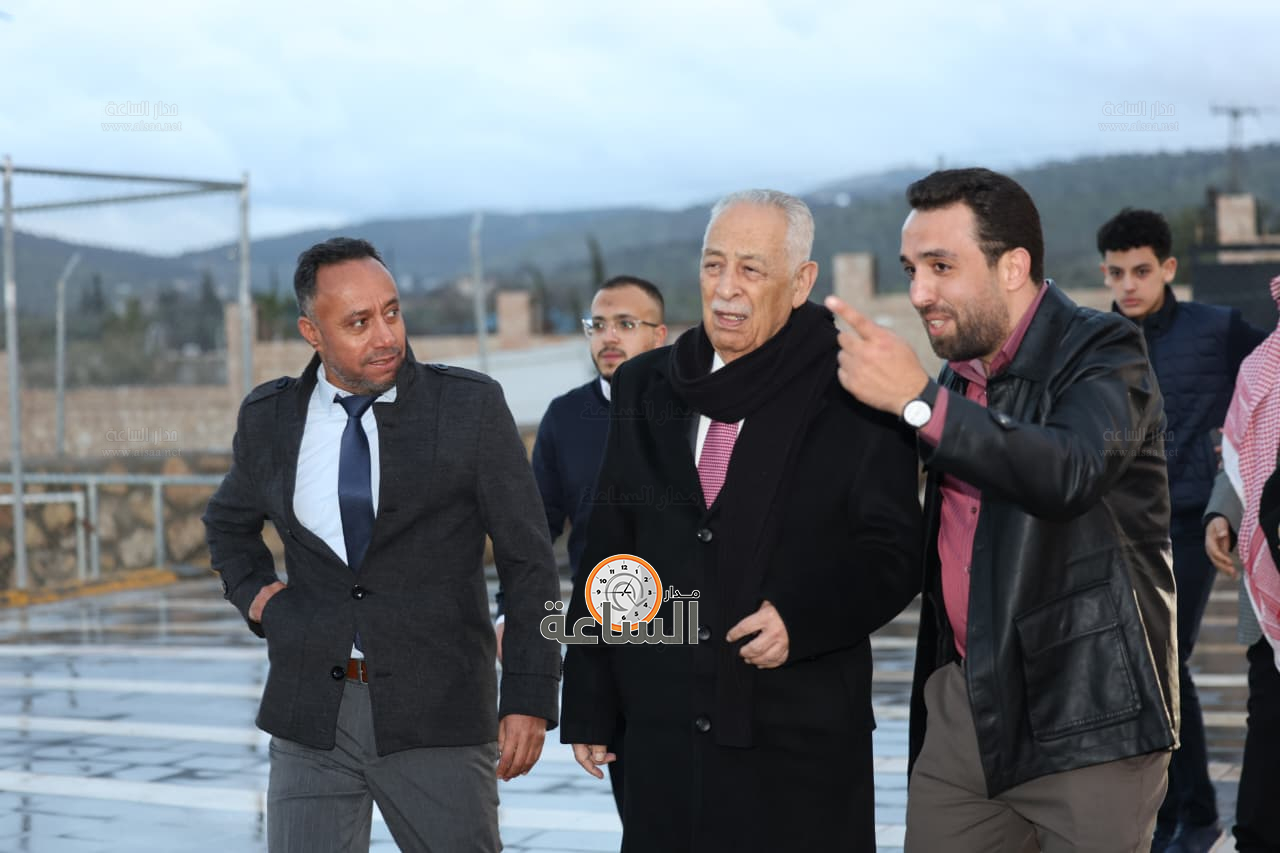 Madar Al-Saa Images 0.4968311542774374