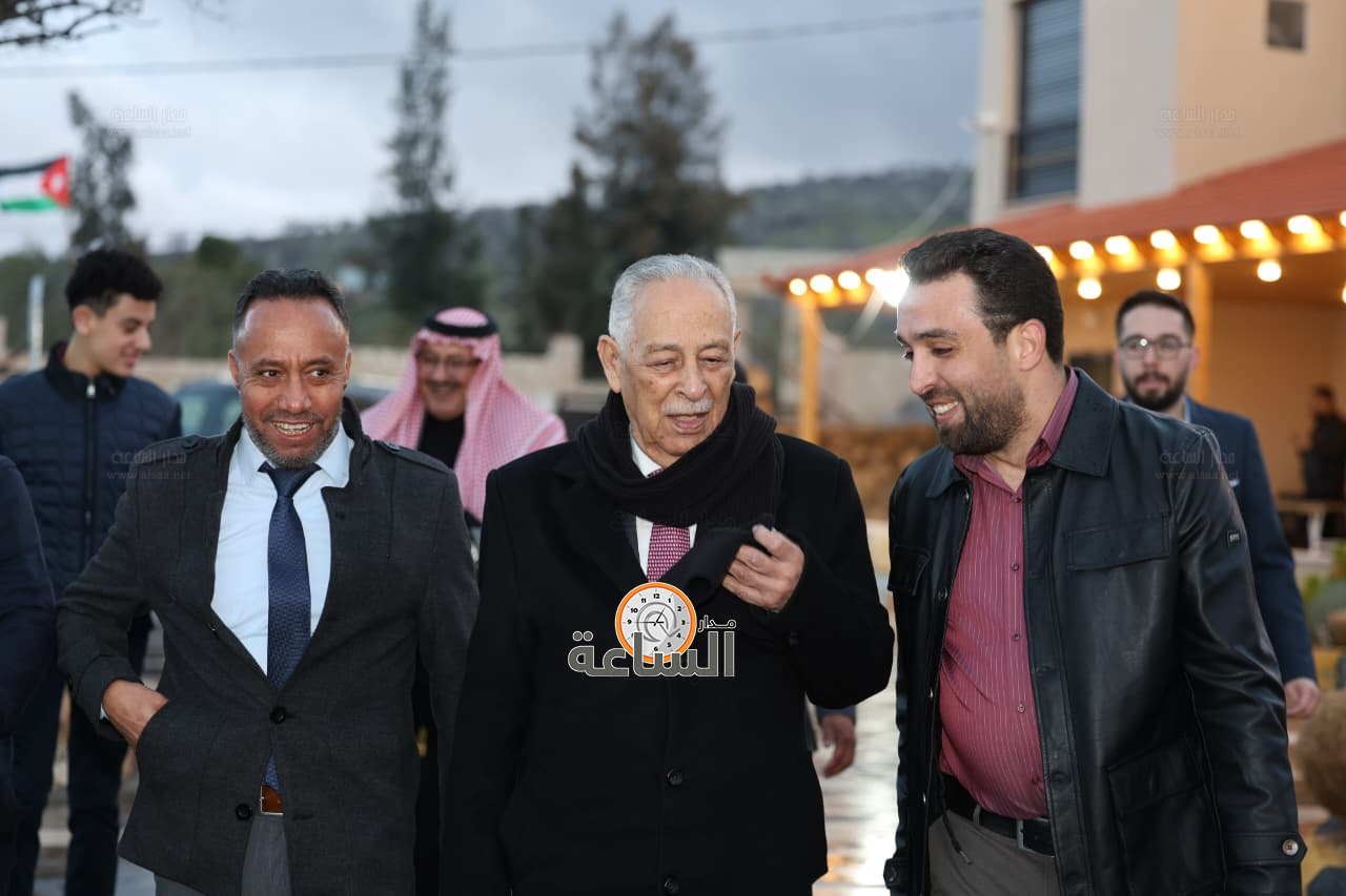 Madar Al-Saa Images 0.1584178235687631