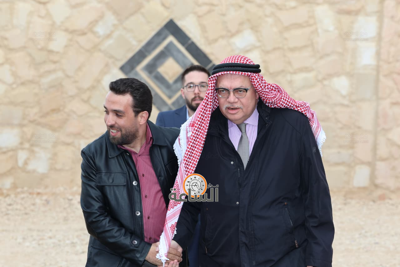 Madar Al-Saa Images 0.6276408983716377