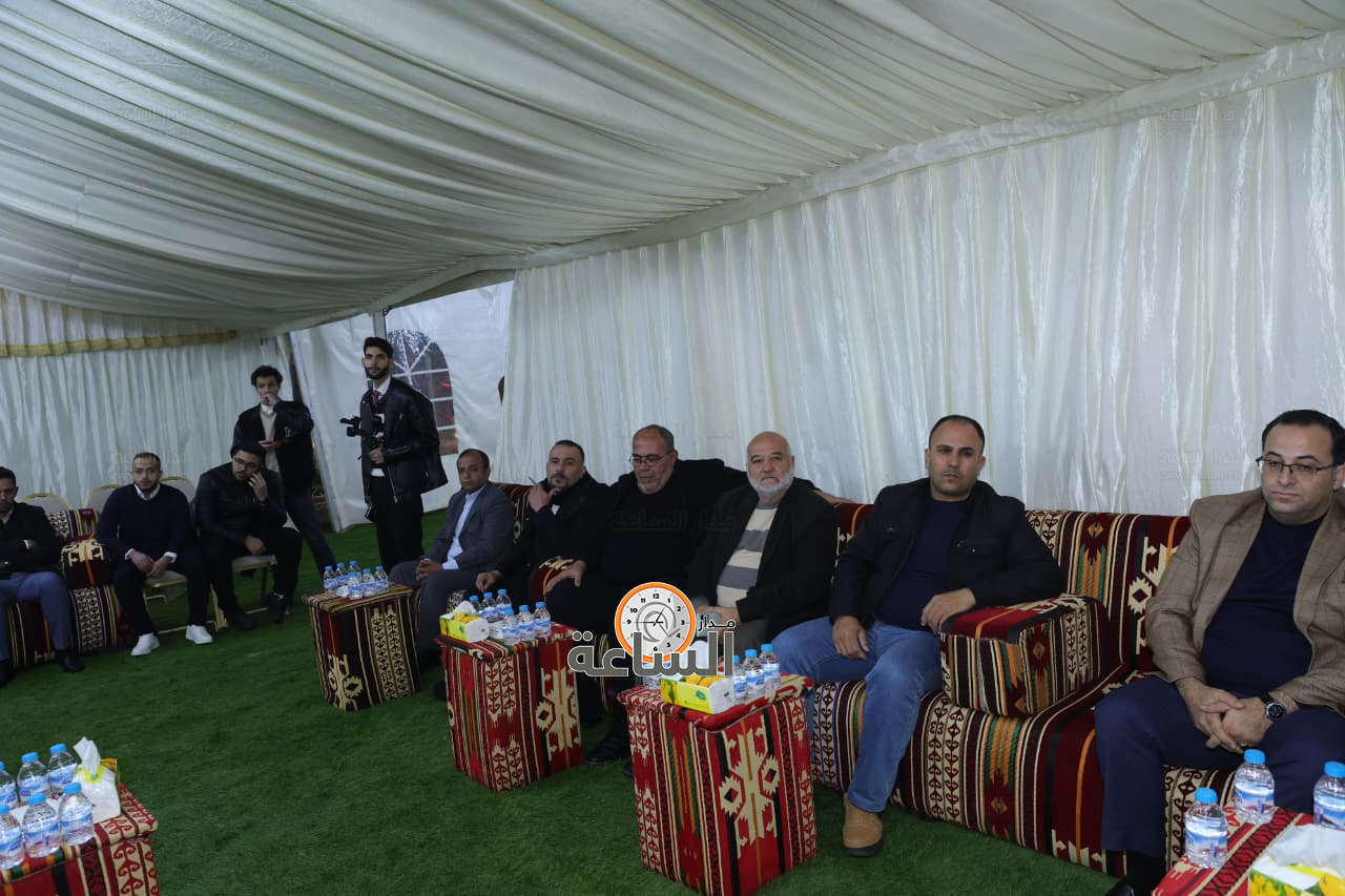 Madar Al-Saa Images 0.07601434344069469