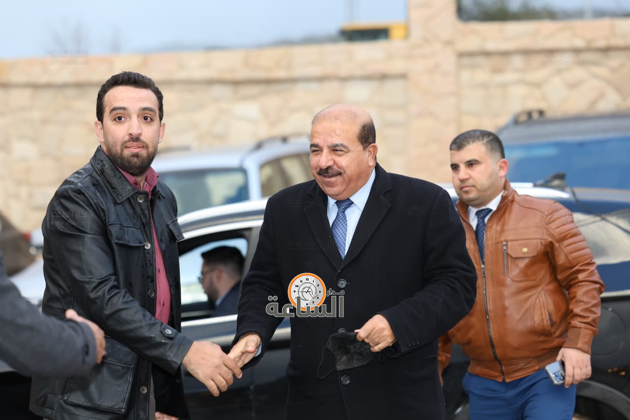 Madar Al-Saa Images 0.05827892346349217