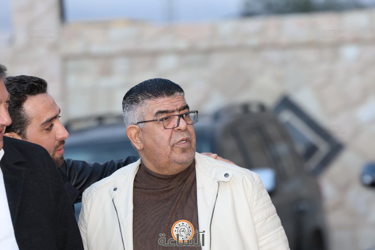 Madar Al-Saa Images 0.4418106583688197