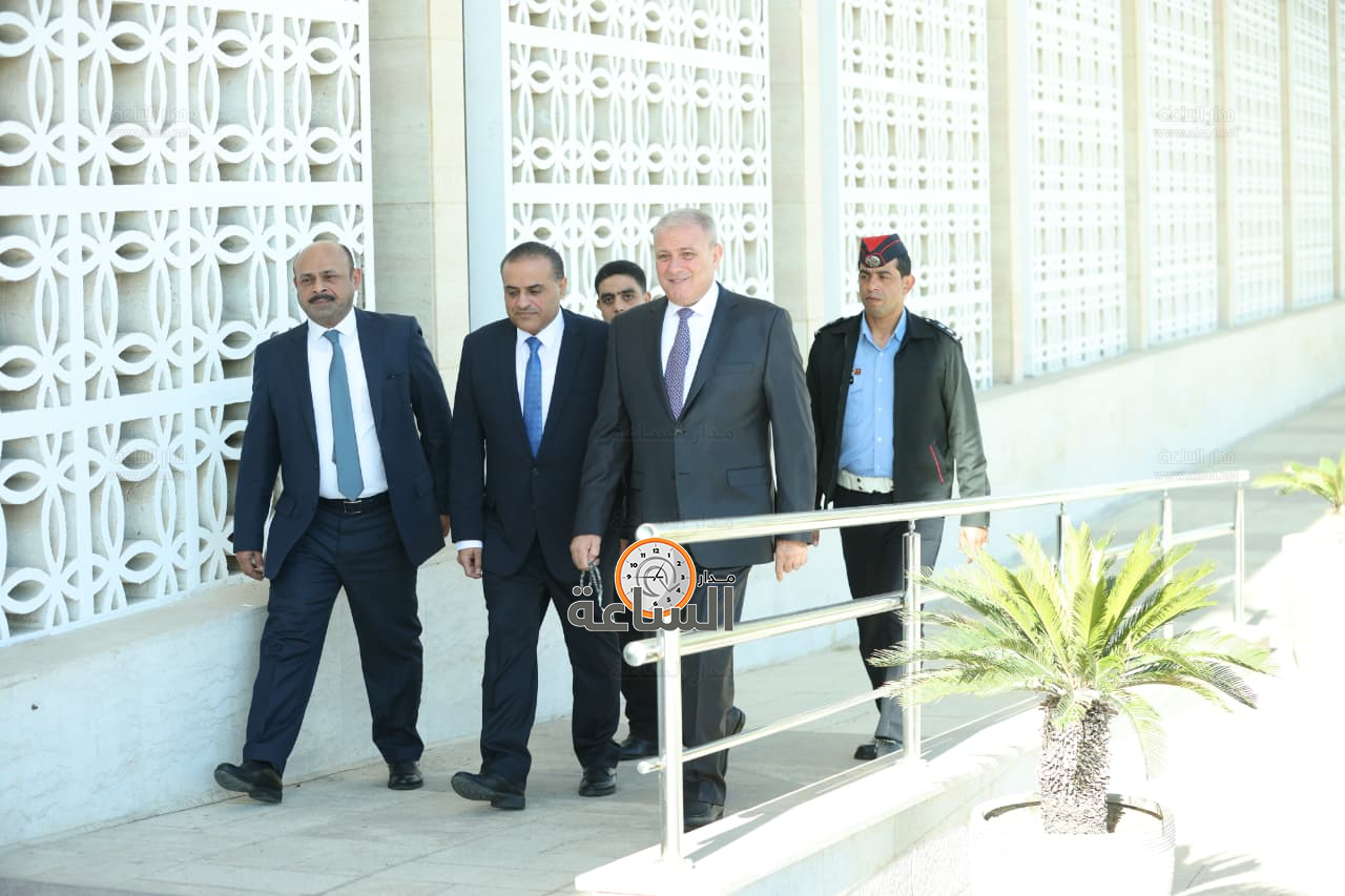 Madar Al-Saa Images 0.005309011596800528