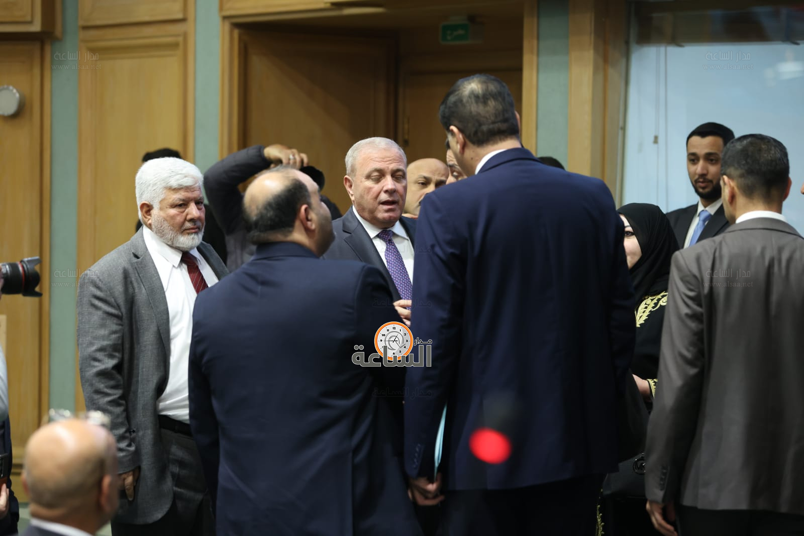 Madar Al-Saa Images 0.0322519165245263