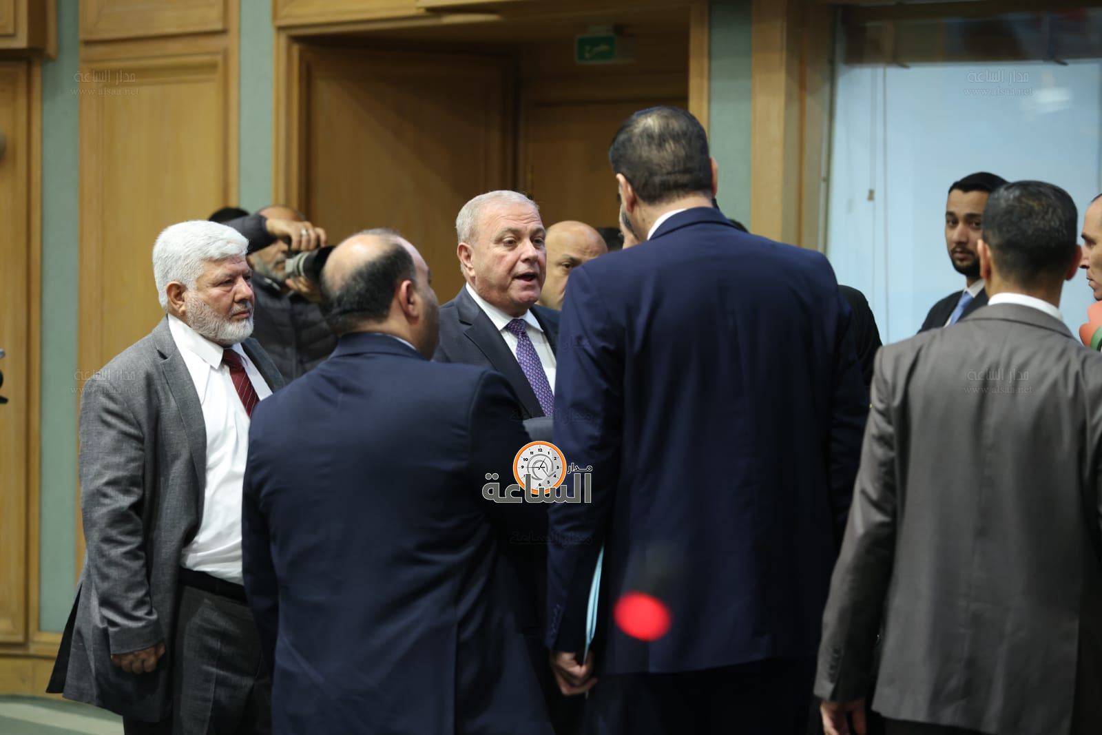 Madar Al-Saa Images 0.156533348557526