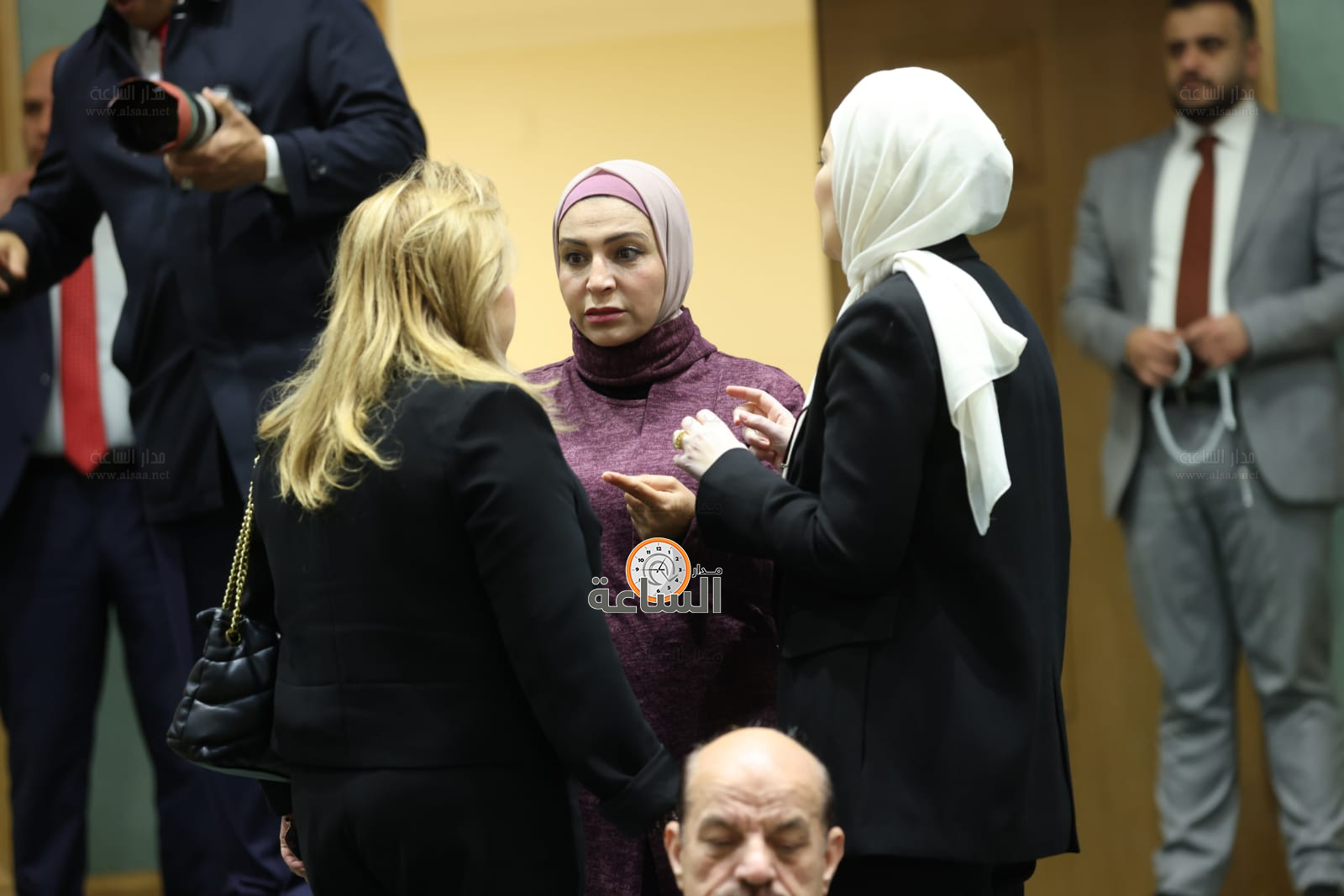 Madar Al-Saa Images 0.884788815041397