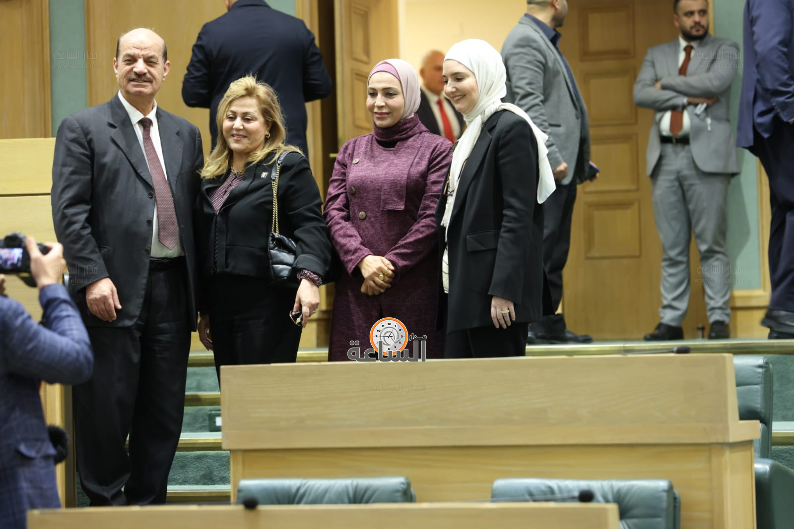 Madar Al-Saa Images 0.1518720047374924