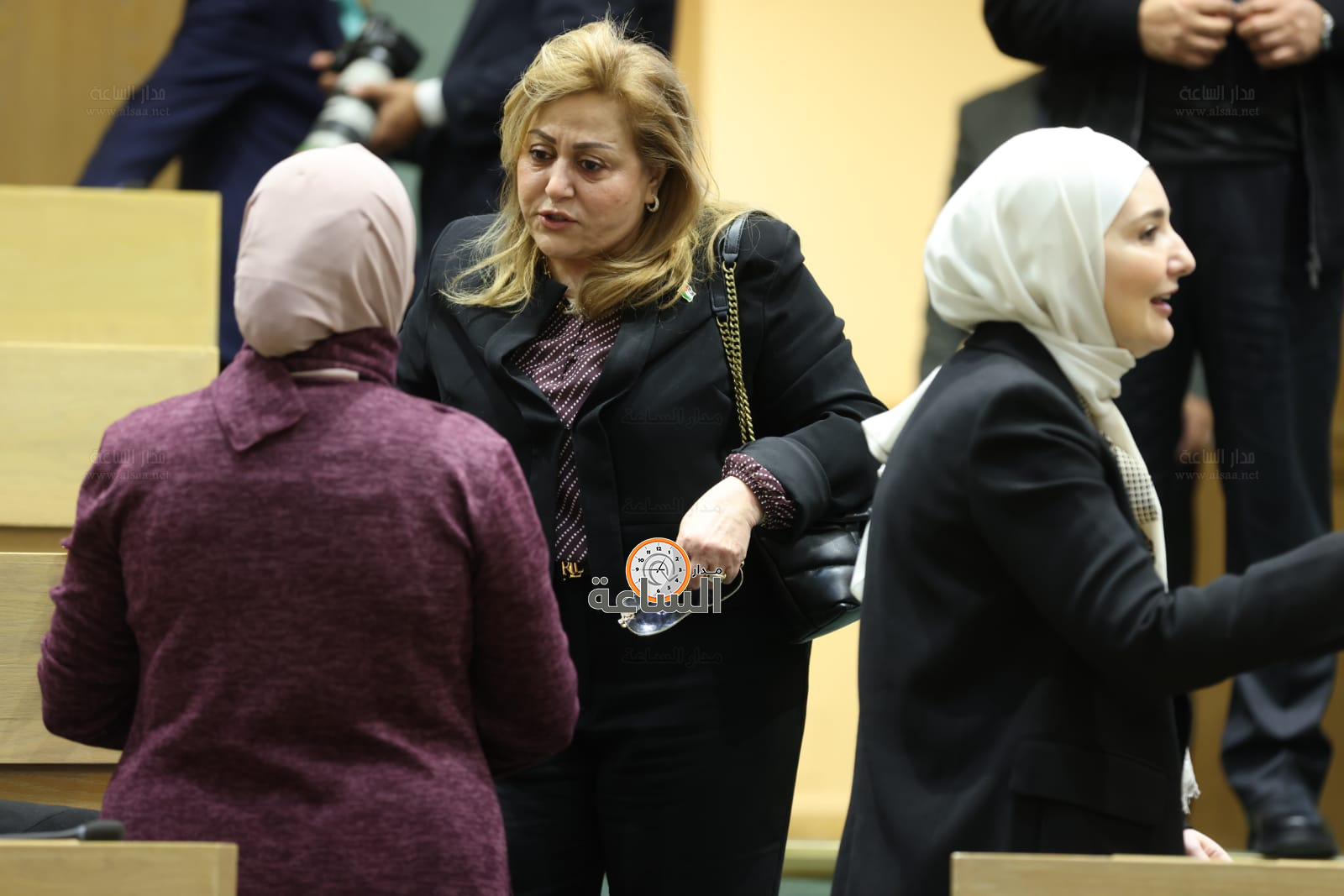 Madar Al-Saa Images 0.18529615854288461