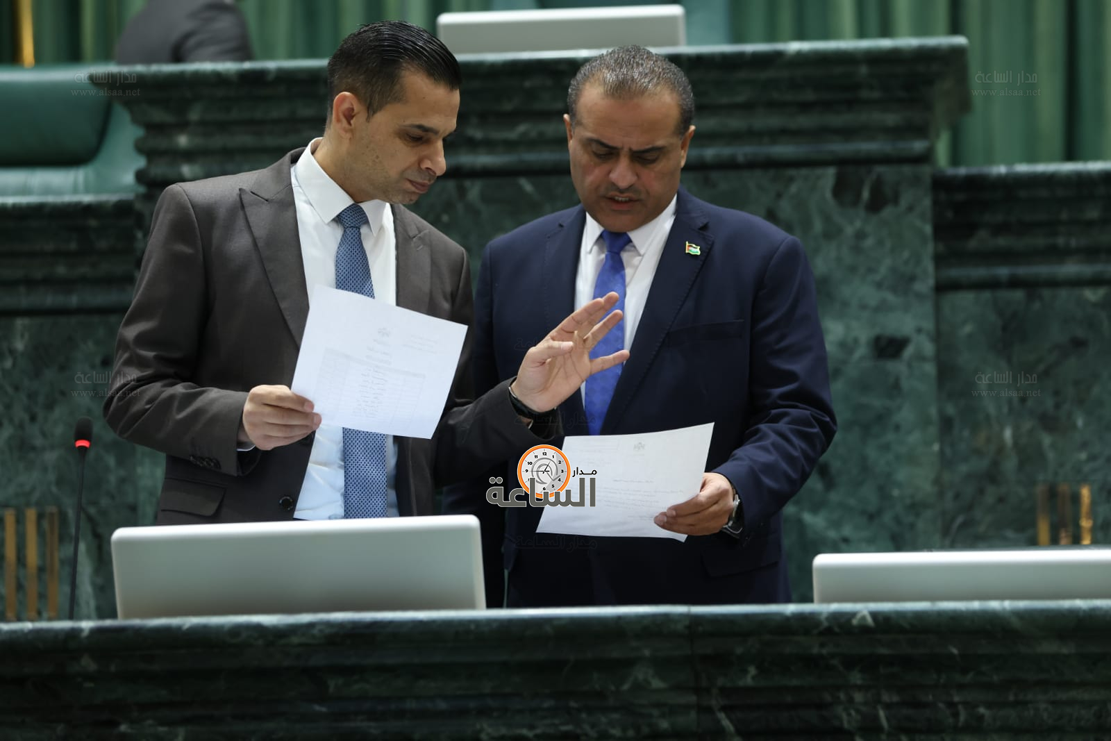 Madar Al-Saa Images 0.34901259258725537