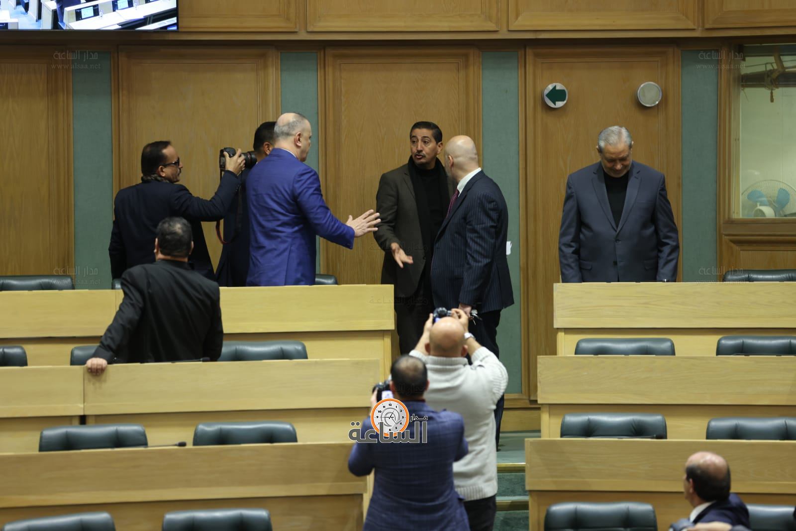 Madar Al-Saa Images 0.28066593237295734