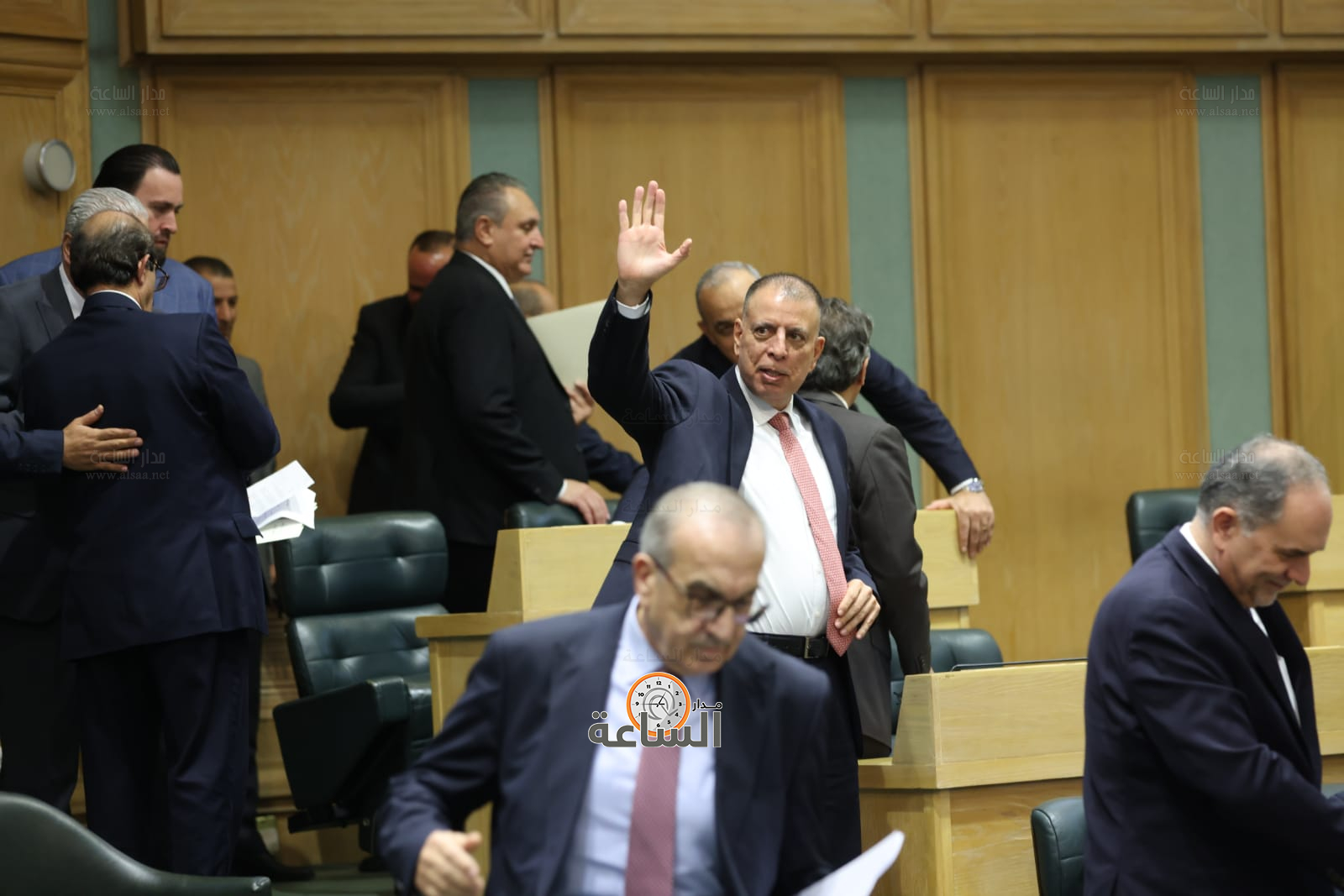 Madar Al-Saa Images 0.35371758807871834