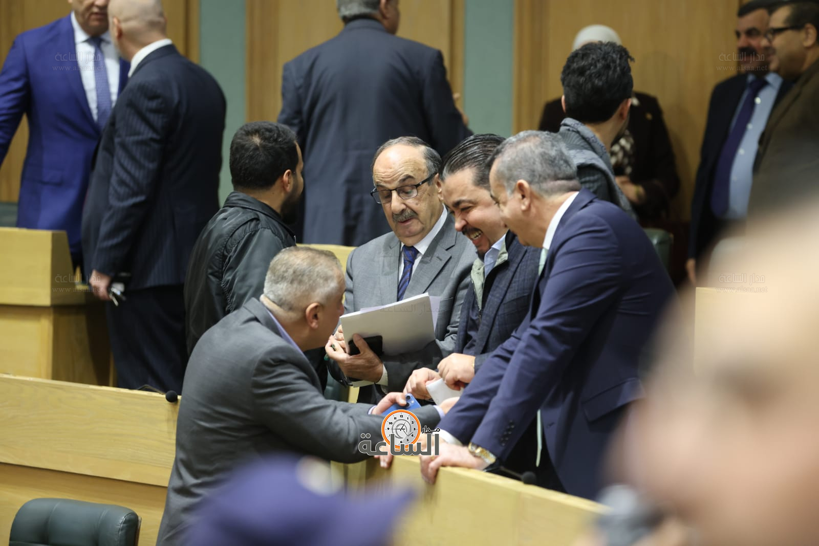 Madar Al-Saa Images 0.11044344606347867