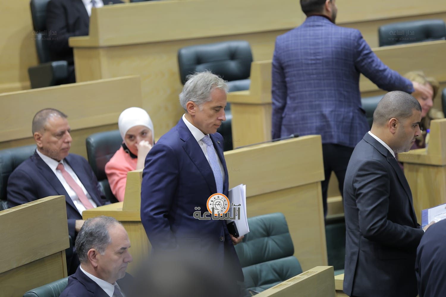 Madar Al-Saa Images 0.2435638153246108