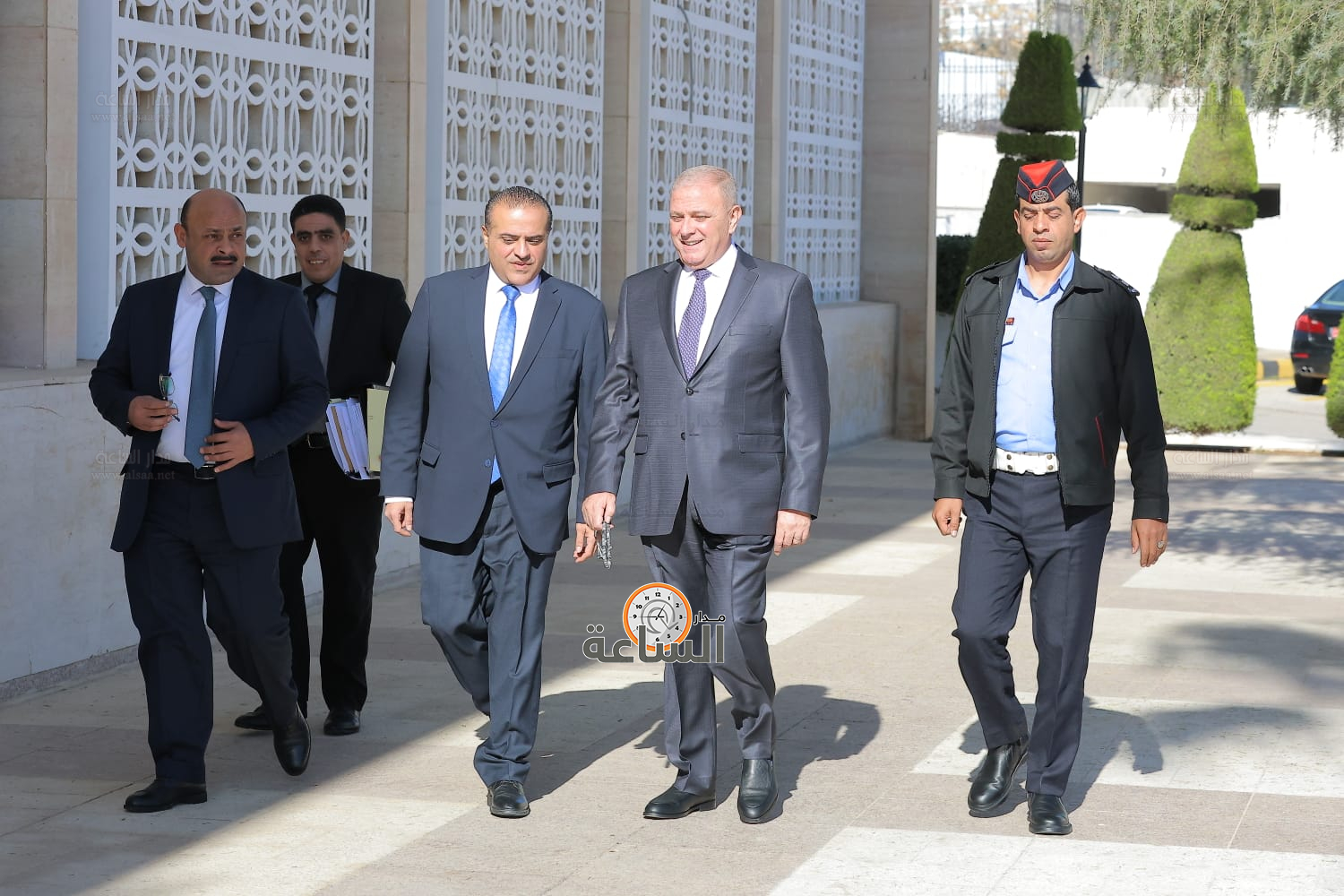 Madar Al-Saa Images 0.5659422830430694