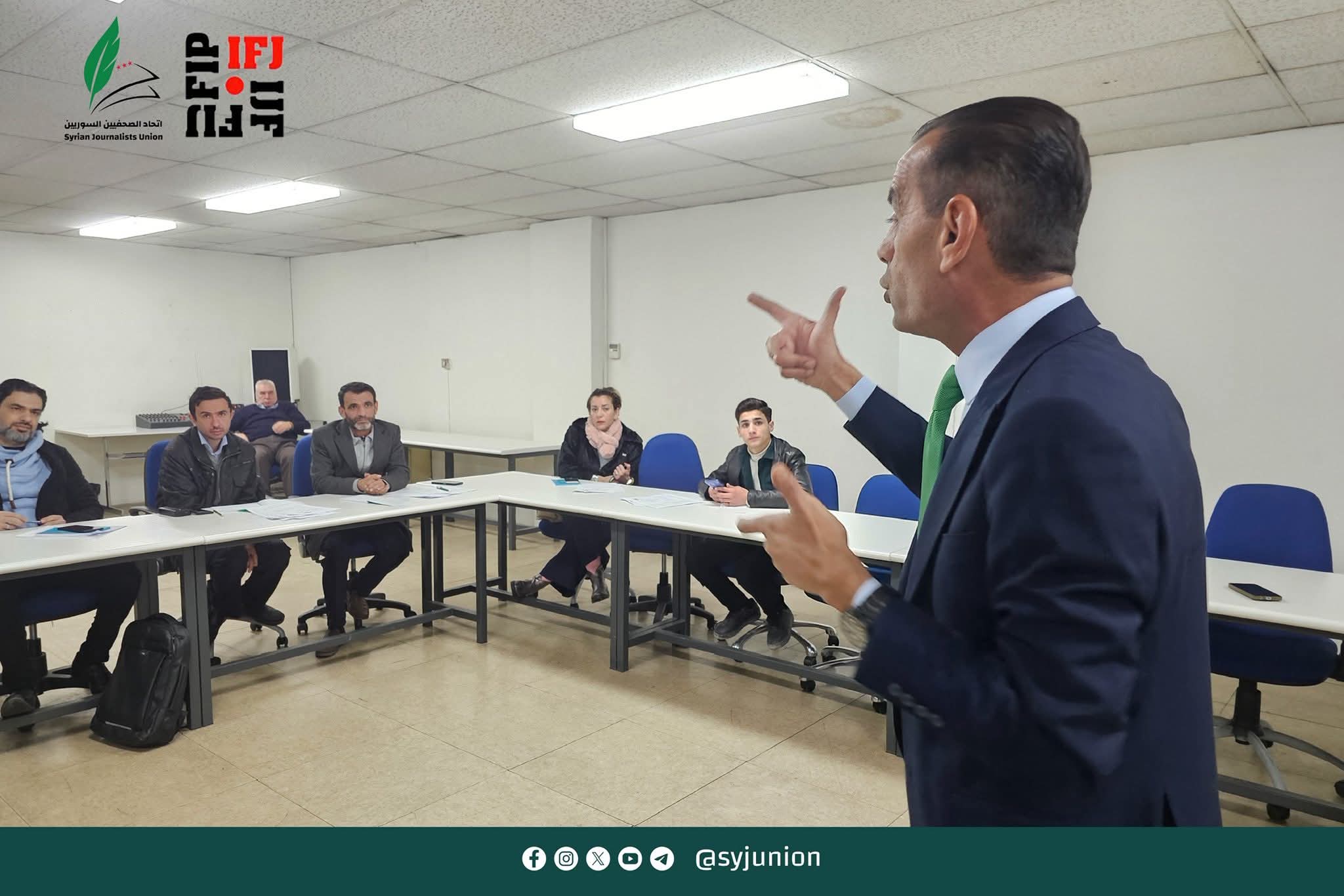 Madar Al-Saa Images 0.12471424027340872